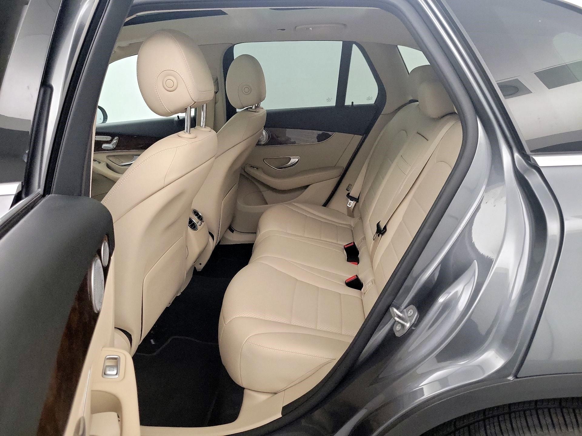 Thumbnail: 2018 Mercedes-Benz GLC - 19