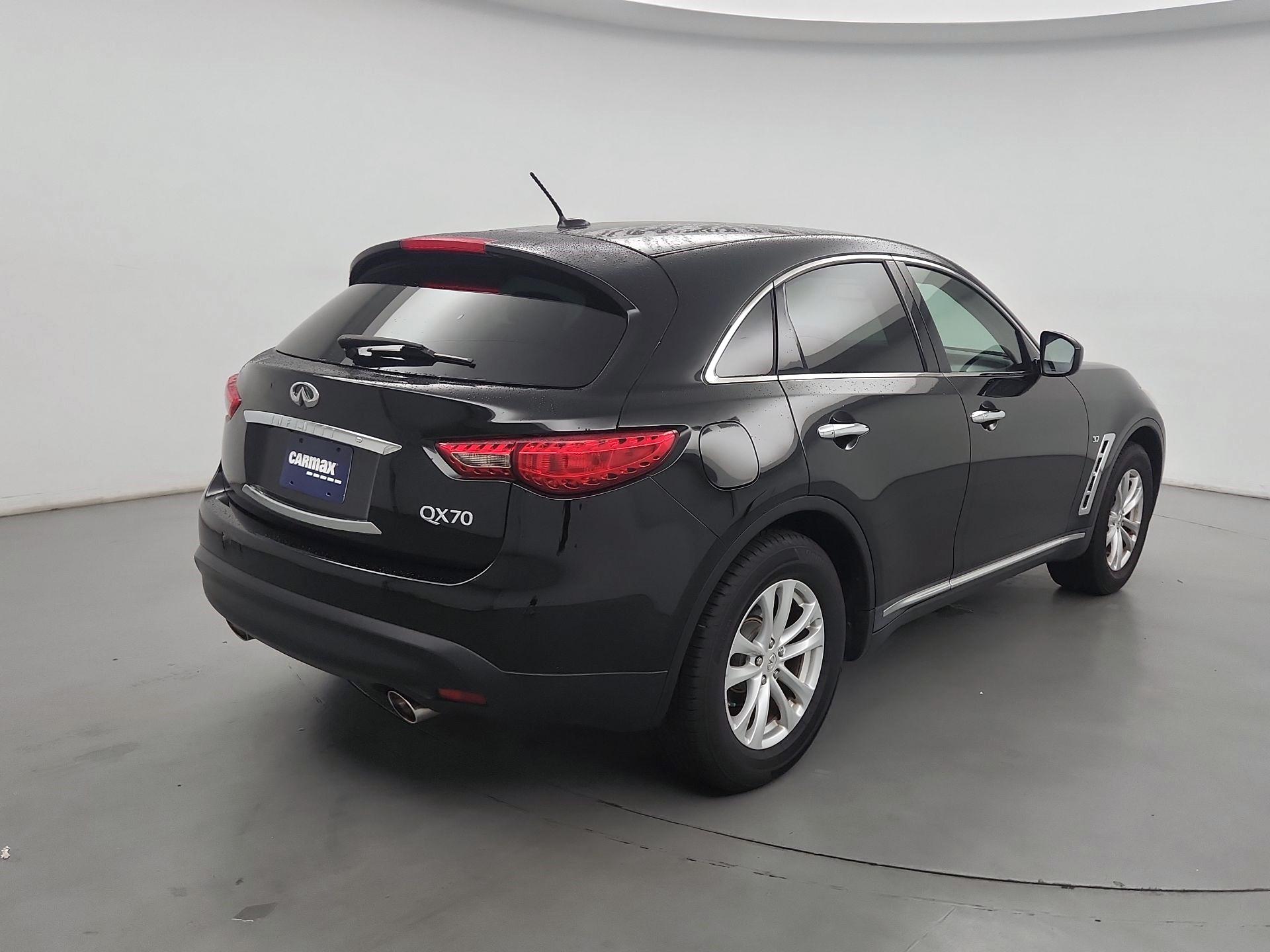 Thumbnail: 2016 INFINITI QX70 - 5