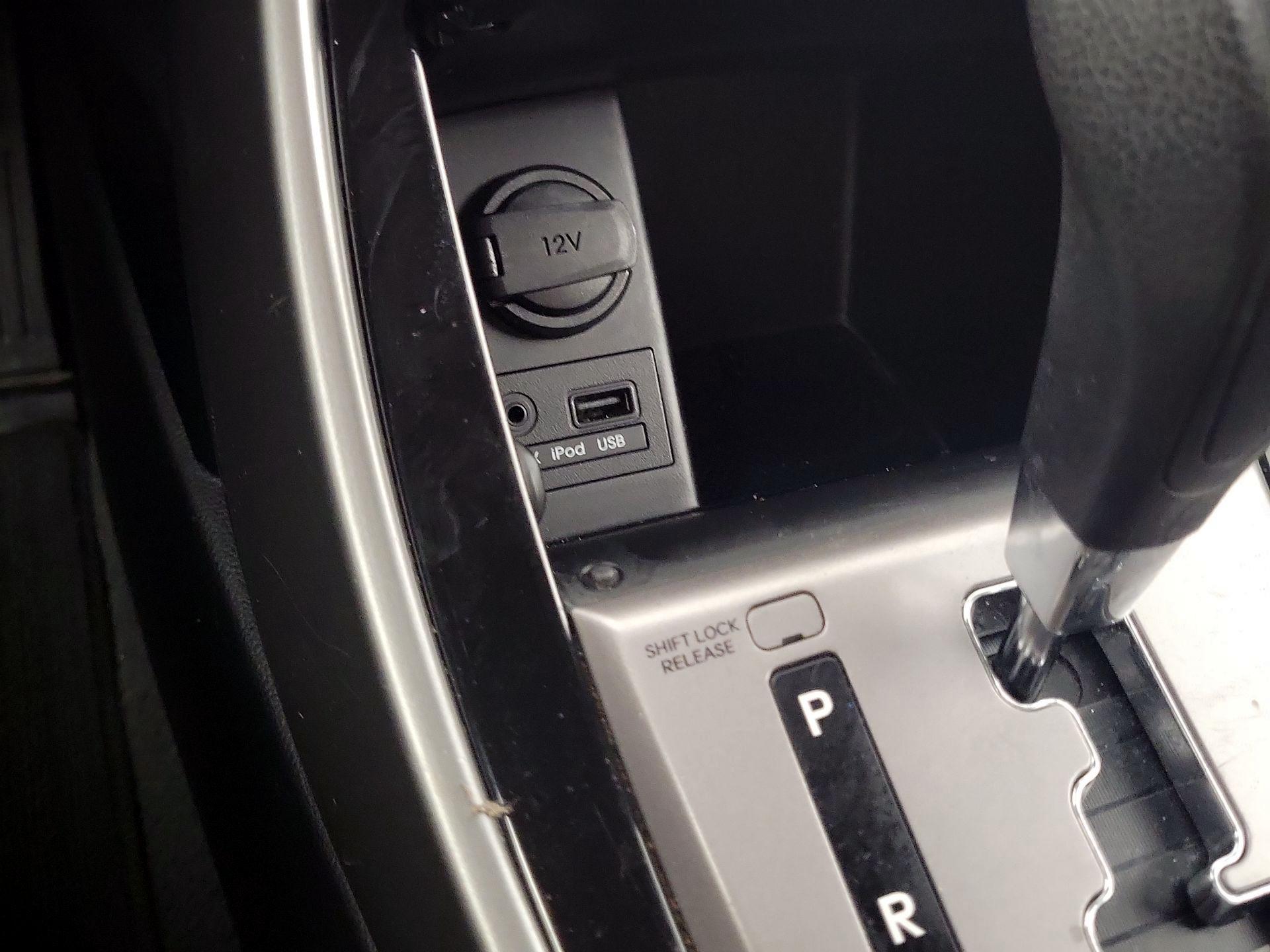 Thumbnail: 2013 Hyundai Elantra - 15