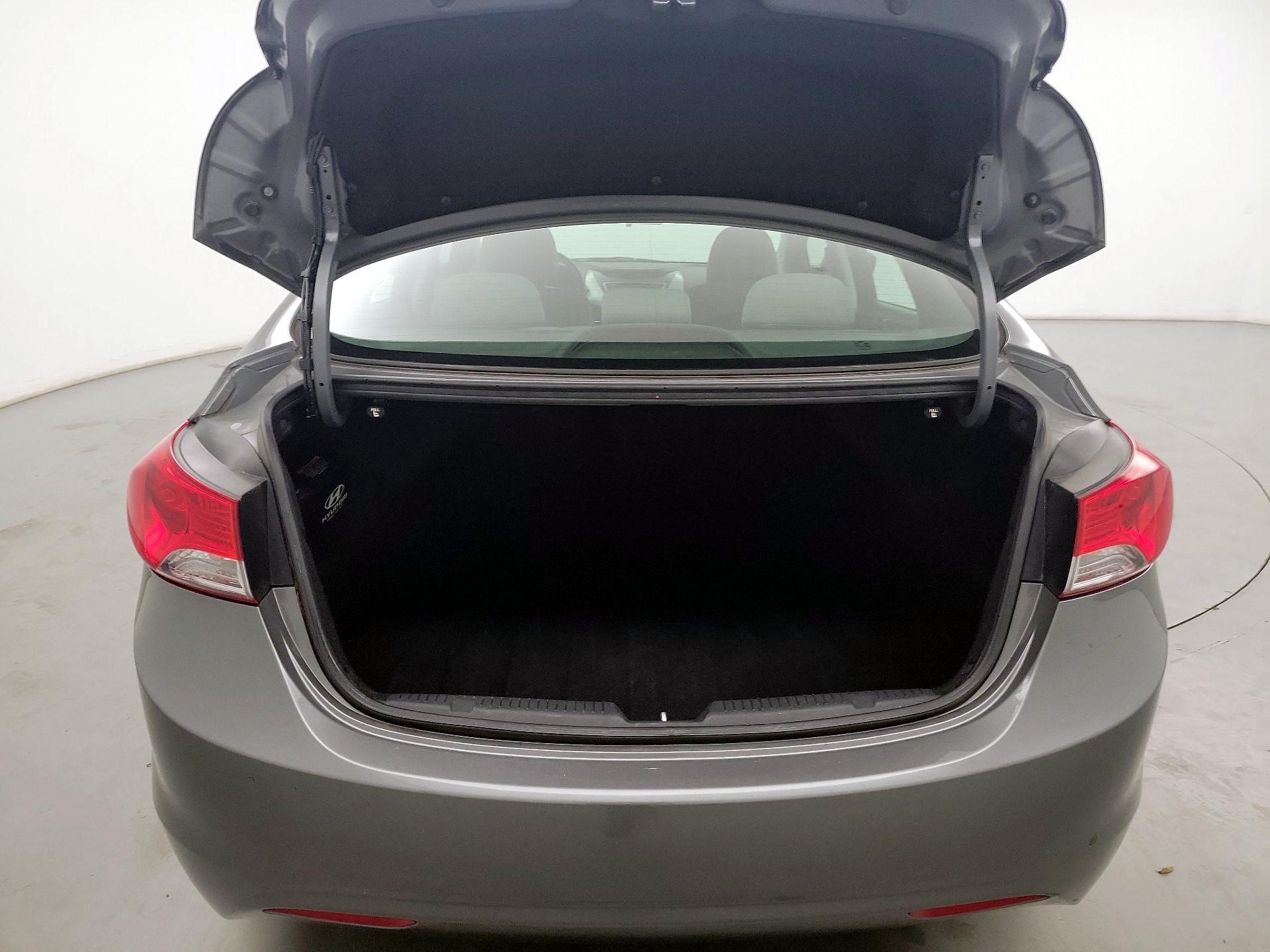 Thumbnail: 2013 Hyundai Elantra - 17