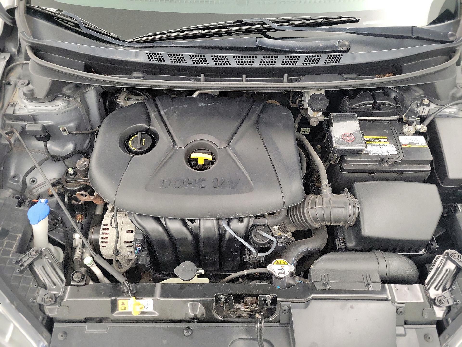 Thumbnail: 2013 Hyundai Elantra - 18