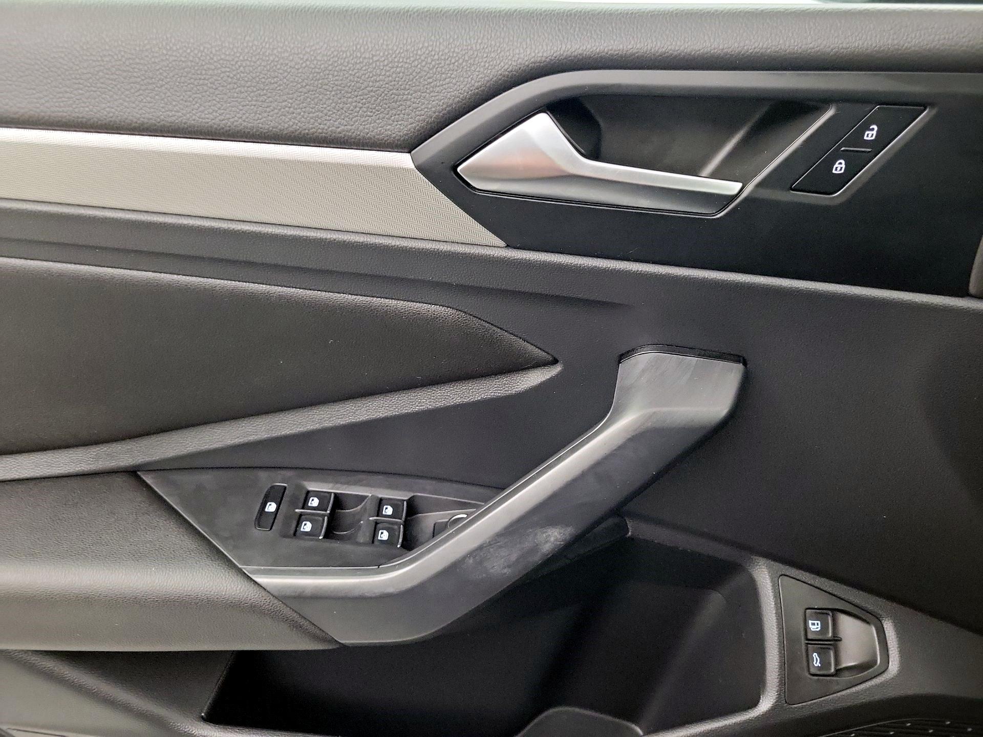 Thumbnail: 2021 Volkswagen Jetta - 10
