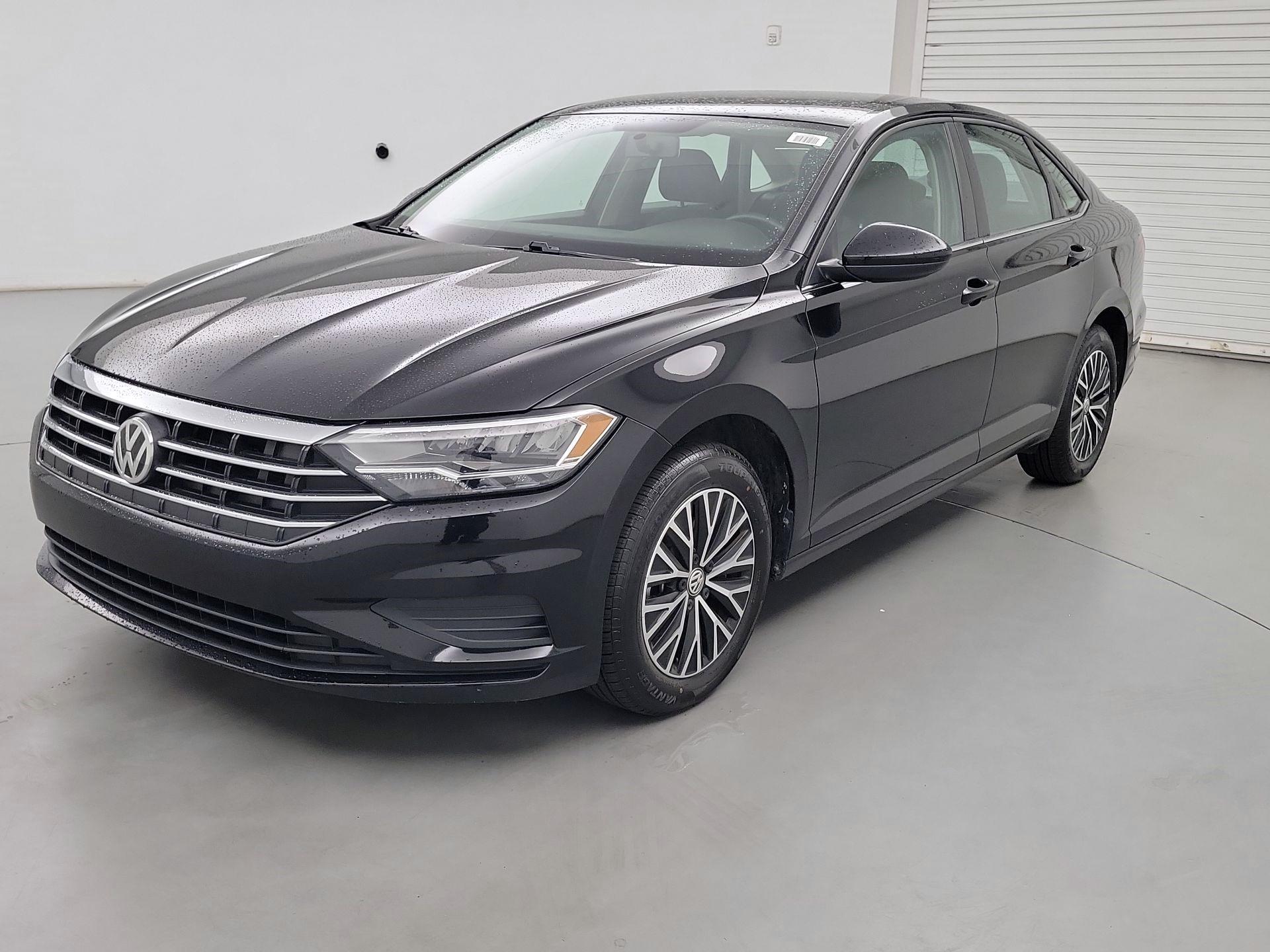 Thumbnail: 2021 Volkswagen Jetta - 3