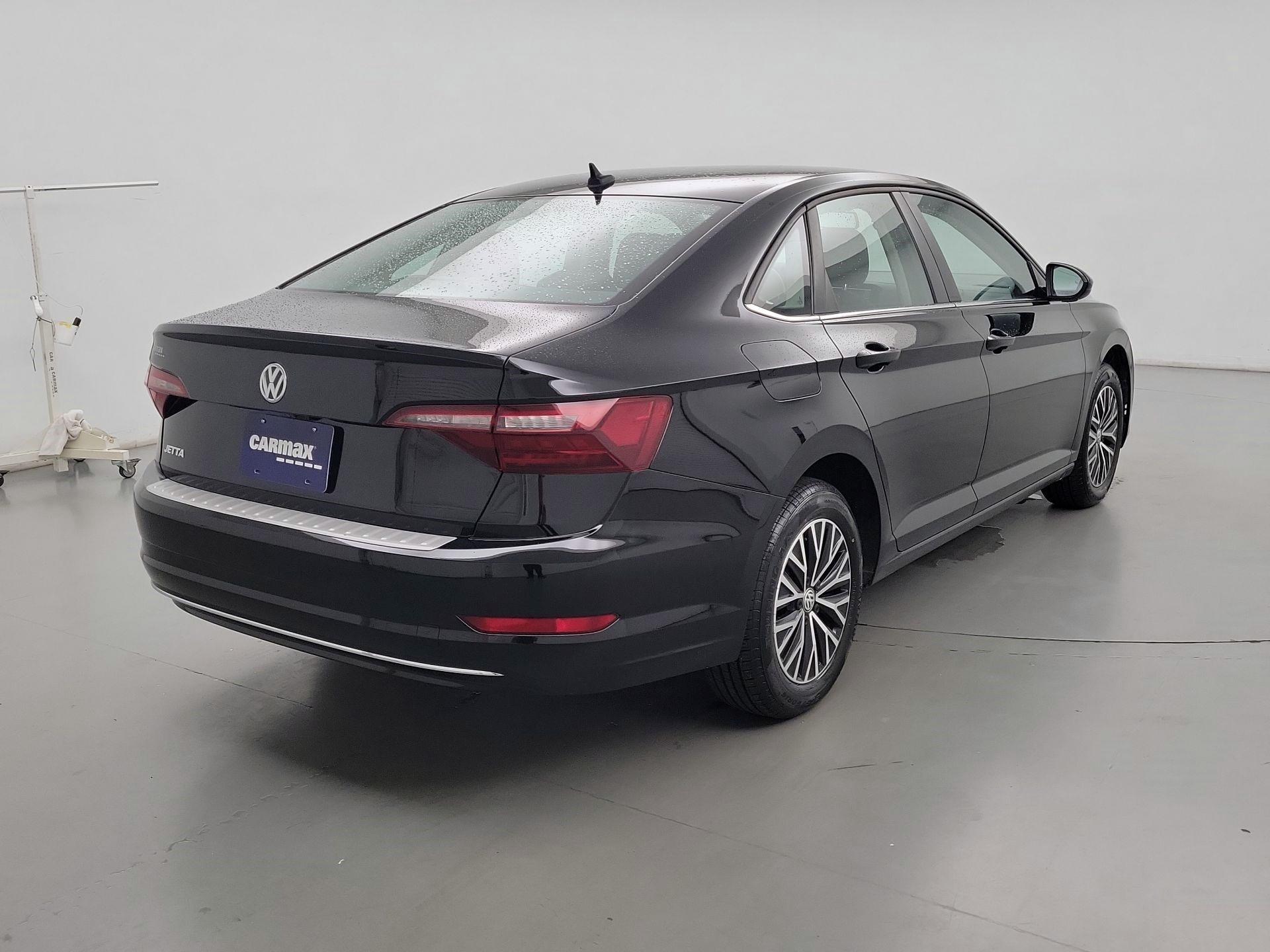 Thumbnail: 2021 Volkswagen Jetta - 5