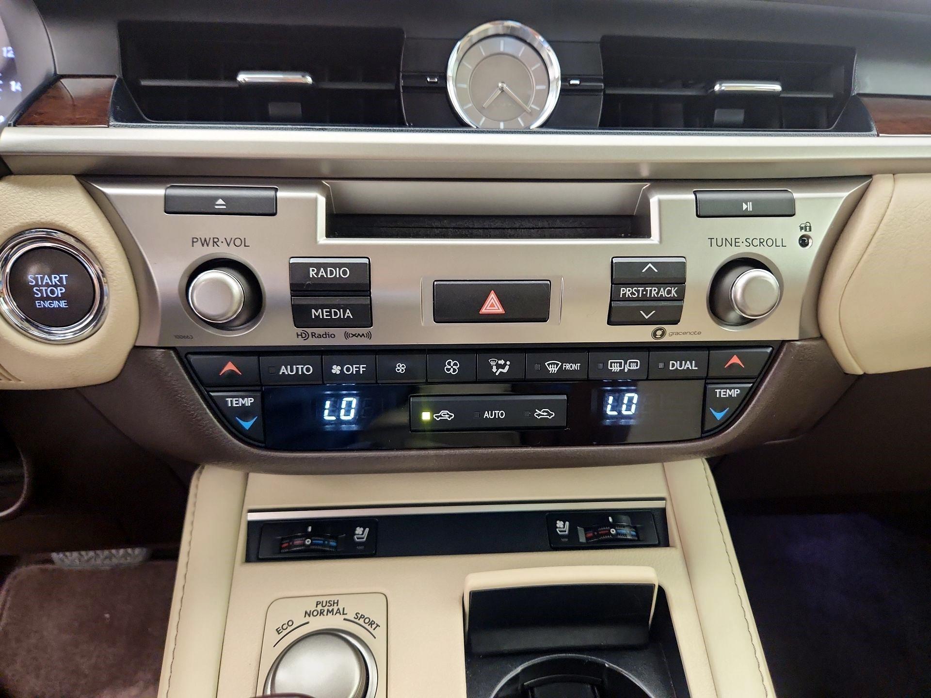 Thumbnail: 2017 Lexus ES - 16