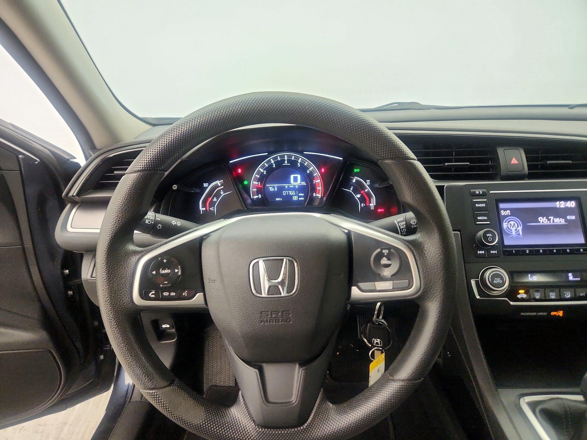 Thumbnail: 2017 Honda Civic - 10