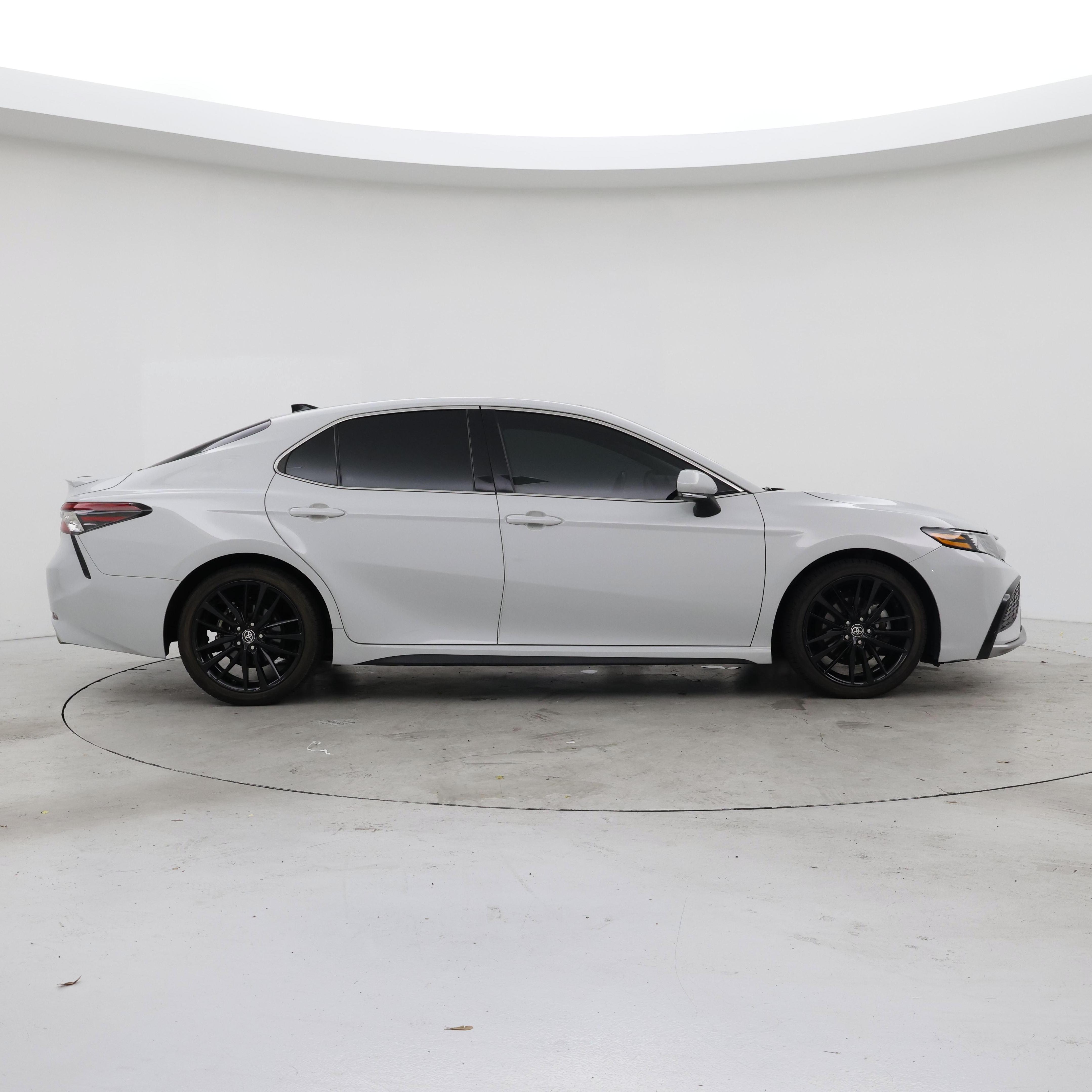 Thumbnail: 2022 Toyota Camry - 7