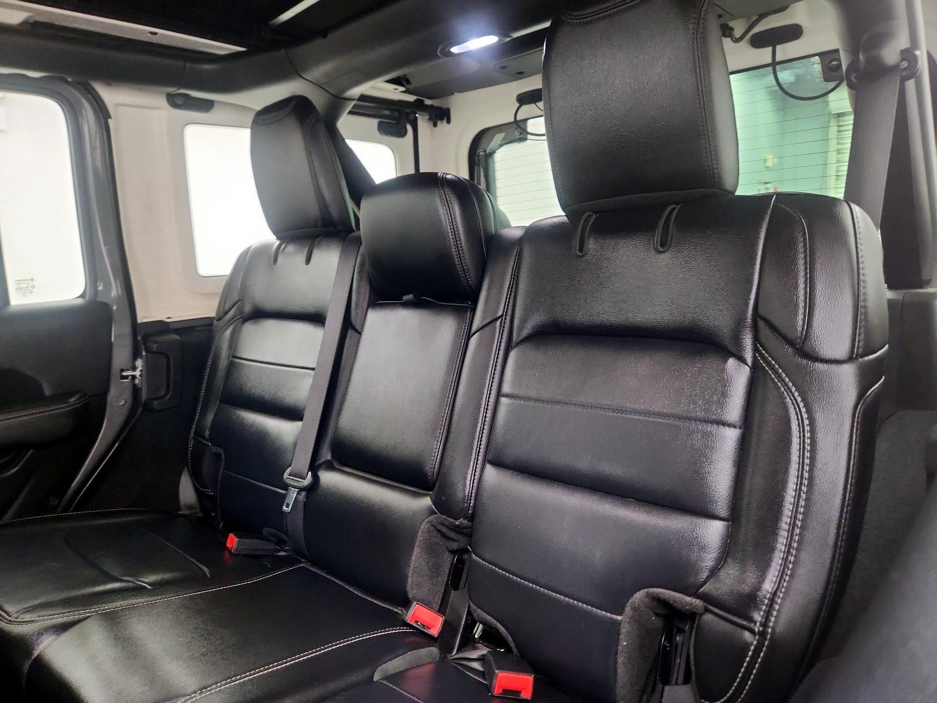 Thumbnail: 2019 Jeep Wrangler - 19