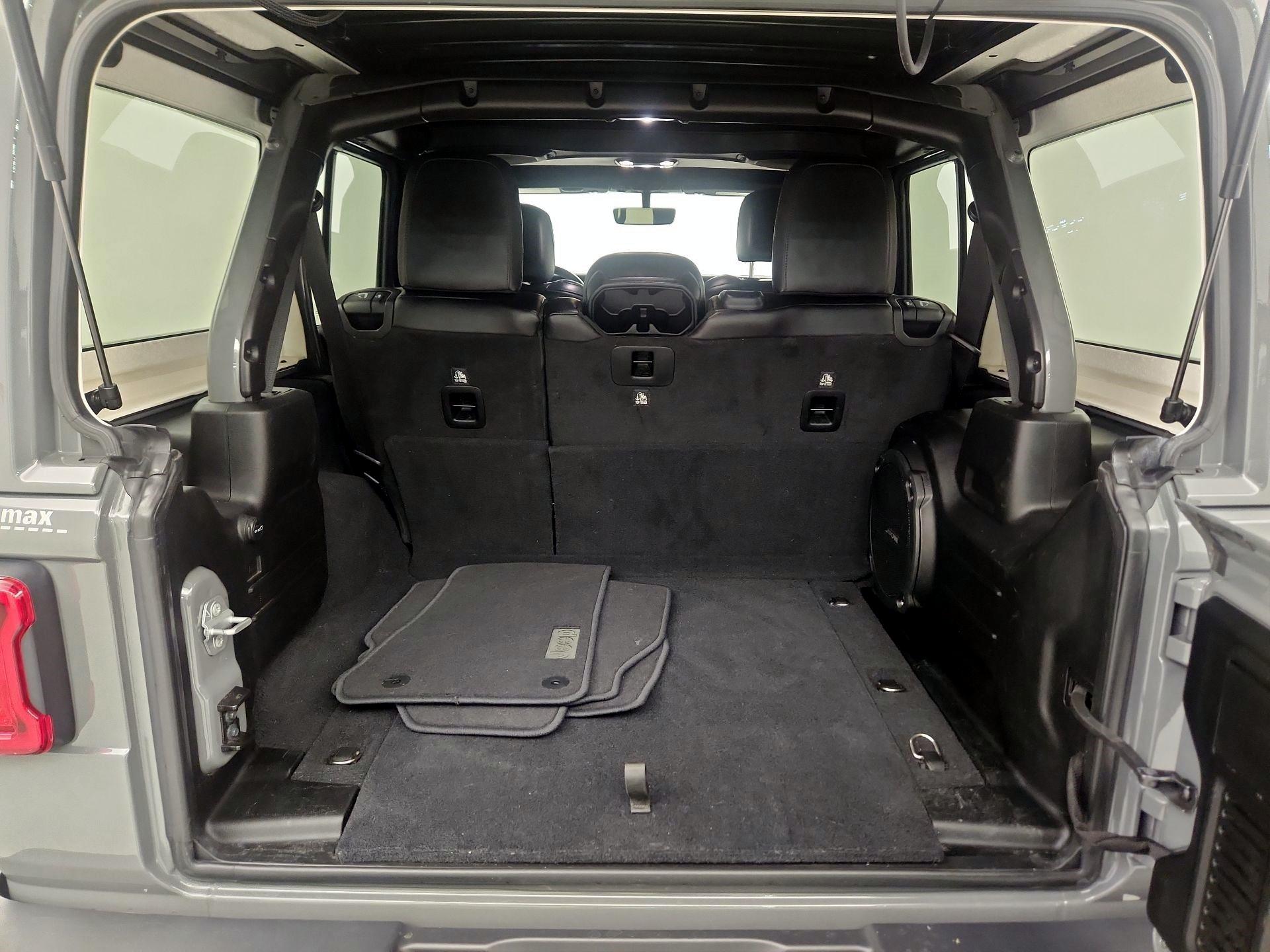 Thumbnail: 2019 Jeep Wrangler - 20