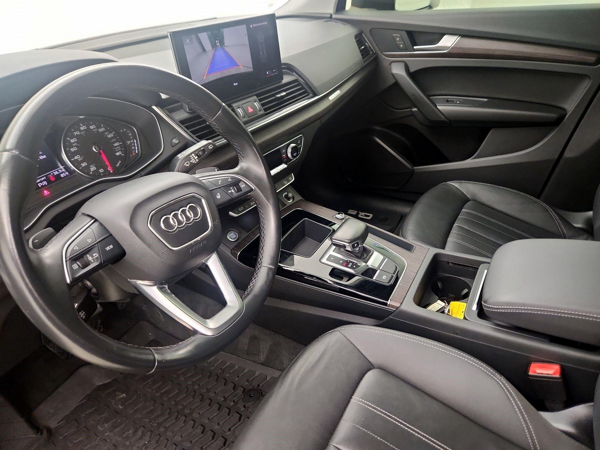 Thumbnail: 2021 Audi Q5 - 11