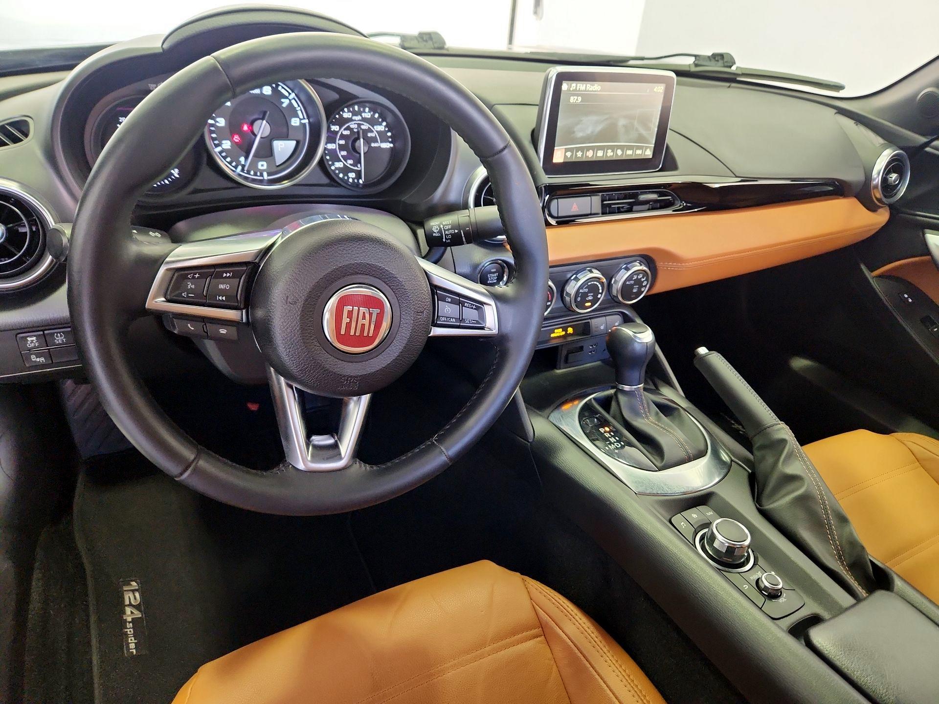 Thumbnail: 2017 Fiat 124 Spider - 9
