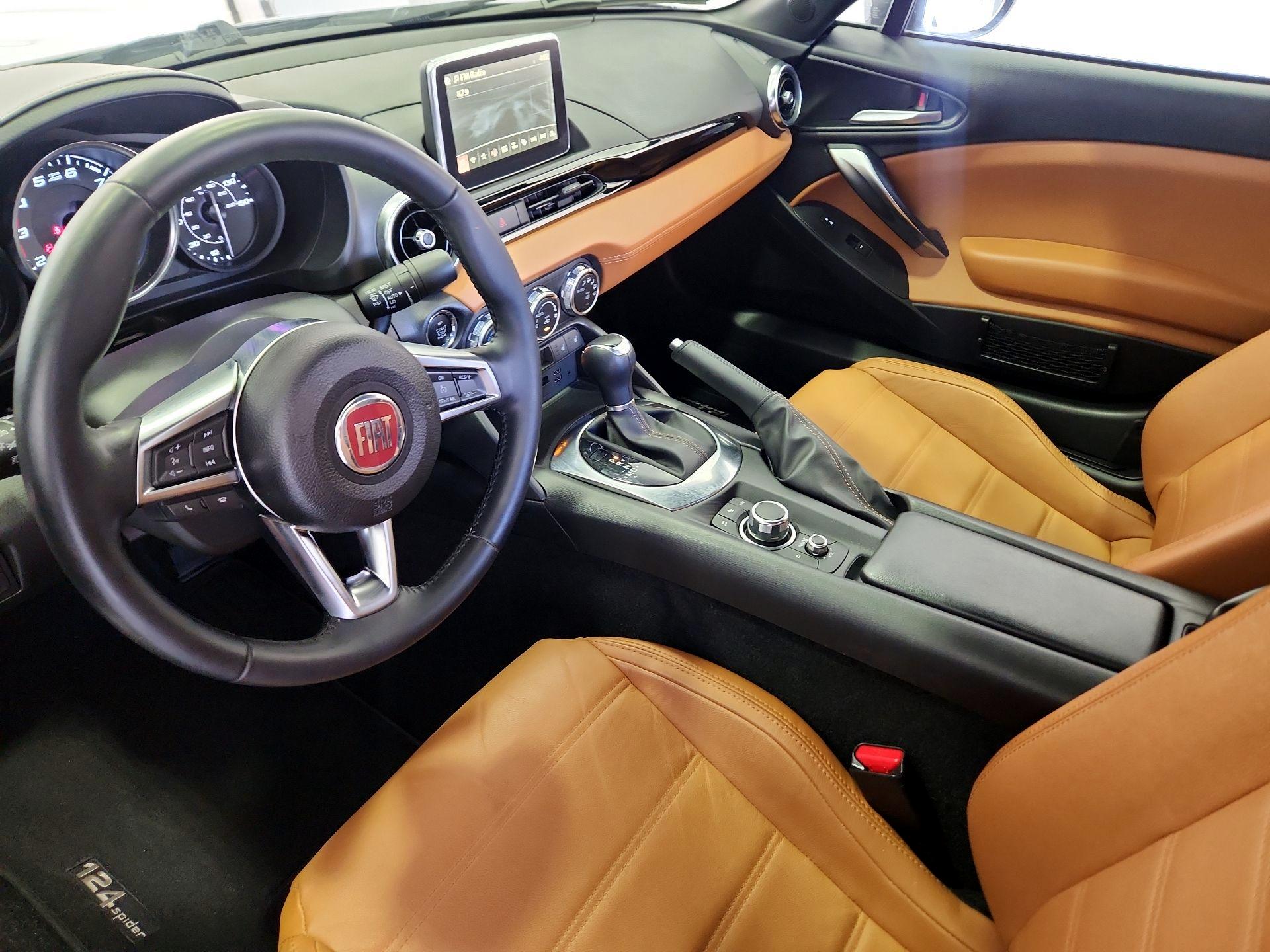 Thumbnail: 2017 Fiat 124 Spider - 11