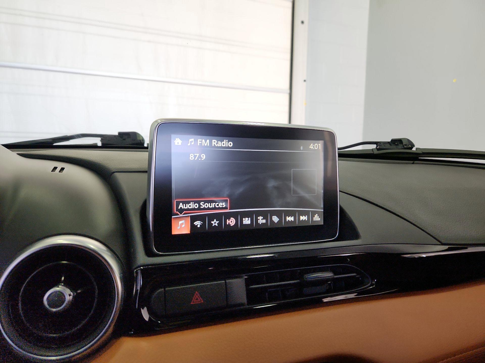 Thumbnail: 2017 Fiat 124 Spider - 15