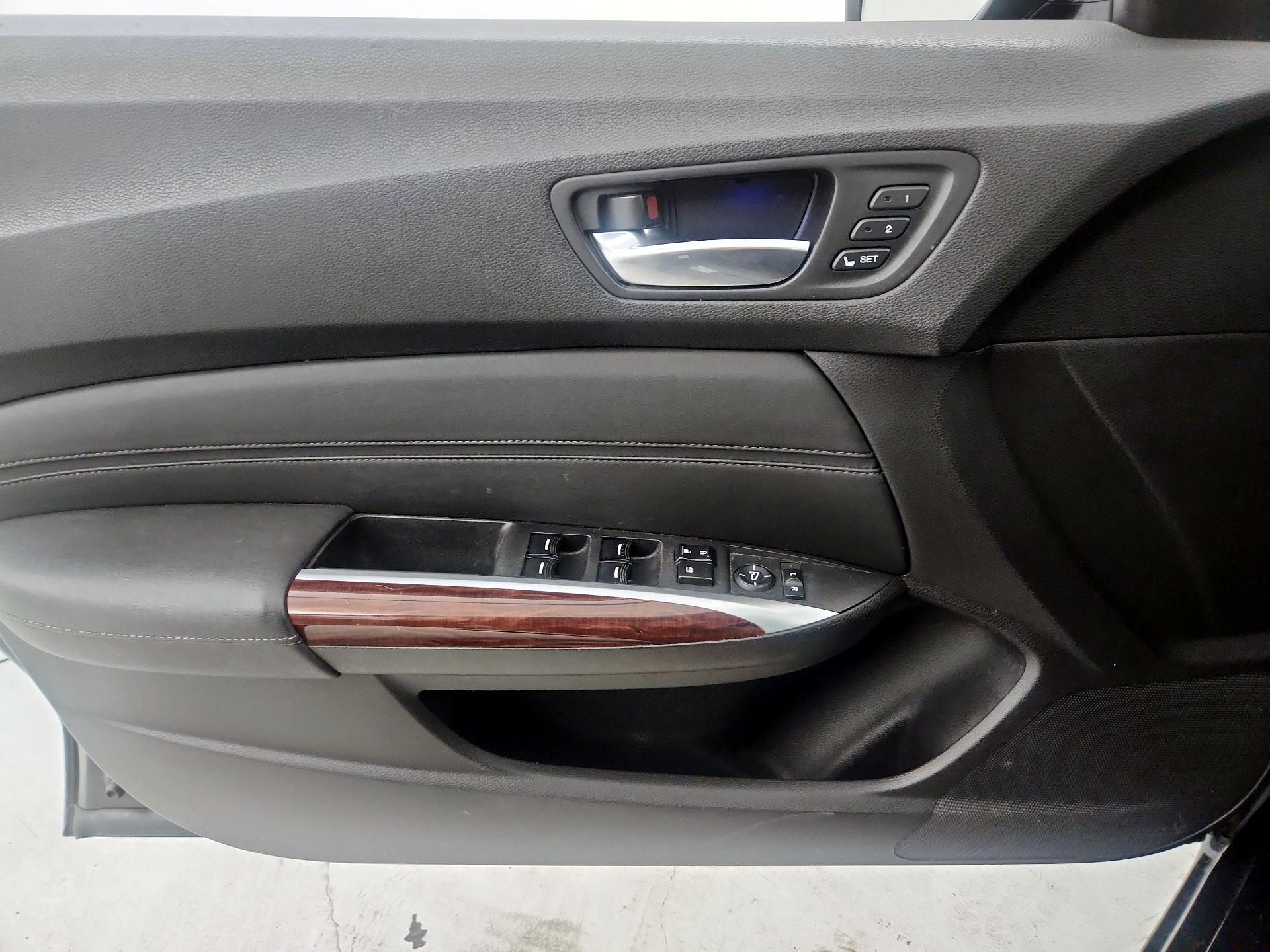 Thumbnail: 2015 Acura TLX - 12