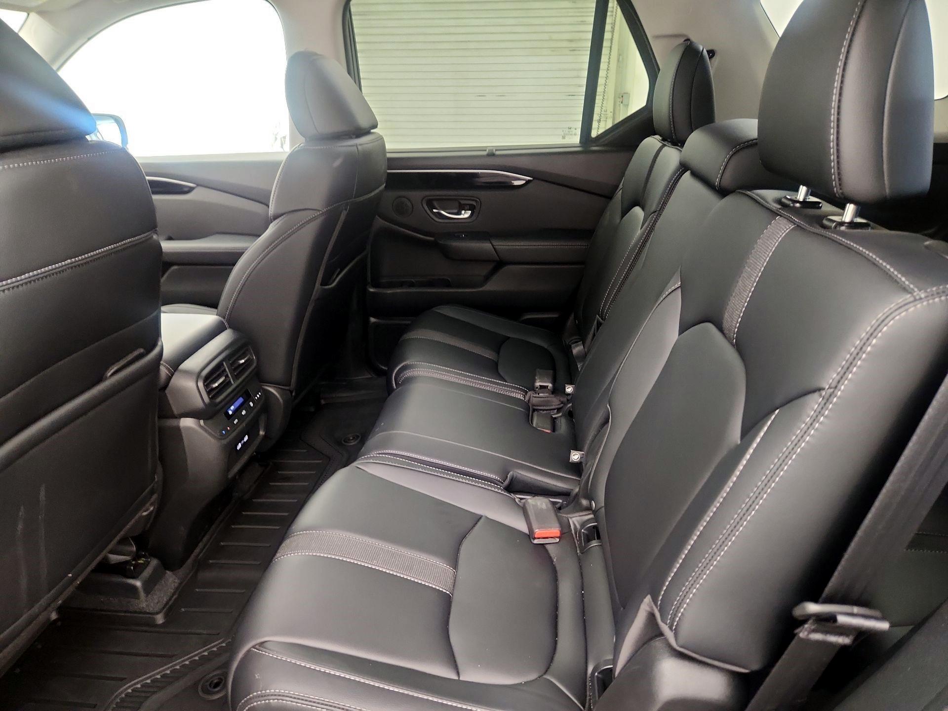 Thumbnail: 2023 Honda Pilot - 19