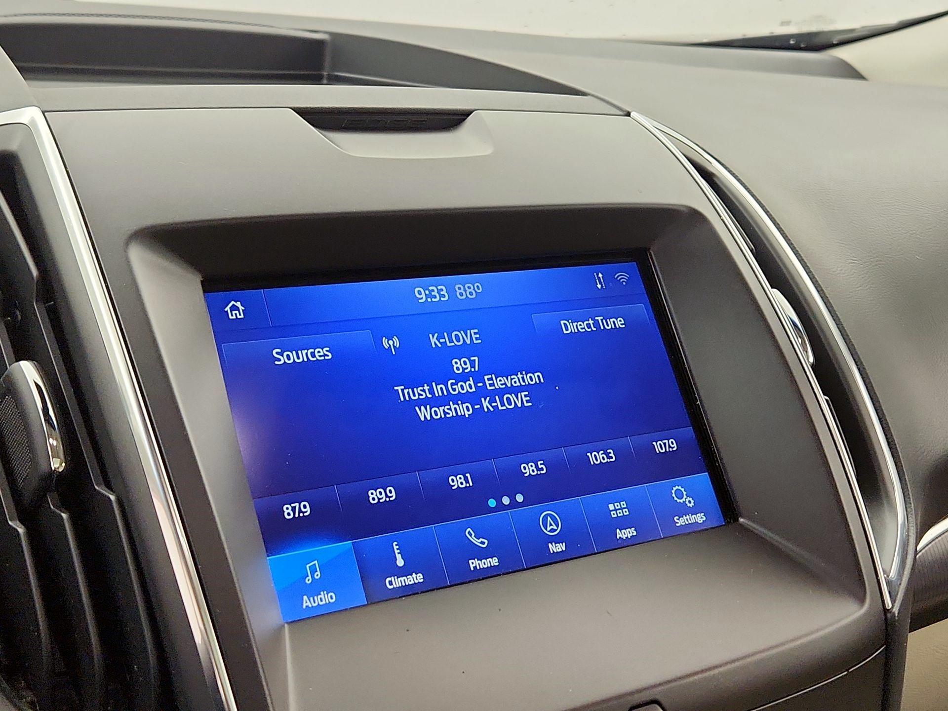 Thumbnail: 2020 Ford Edge - 15