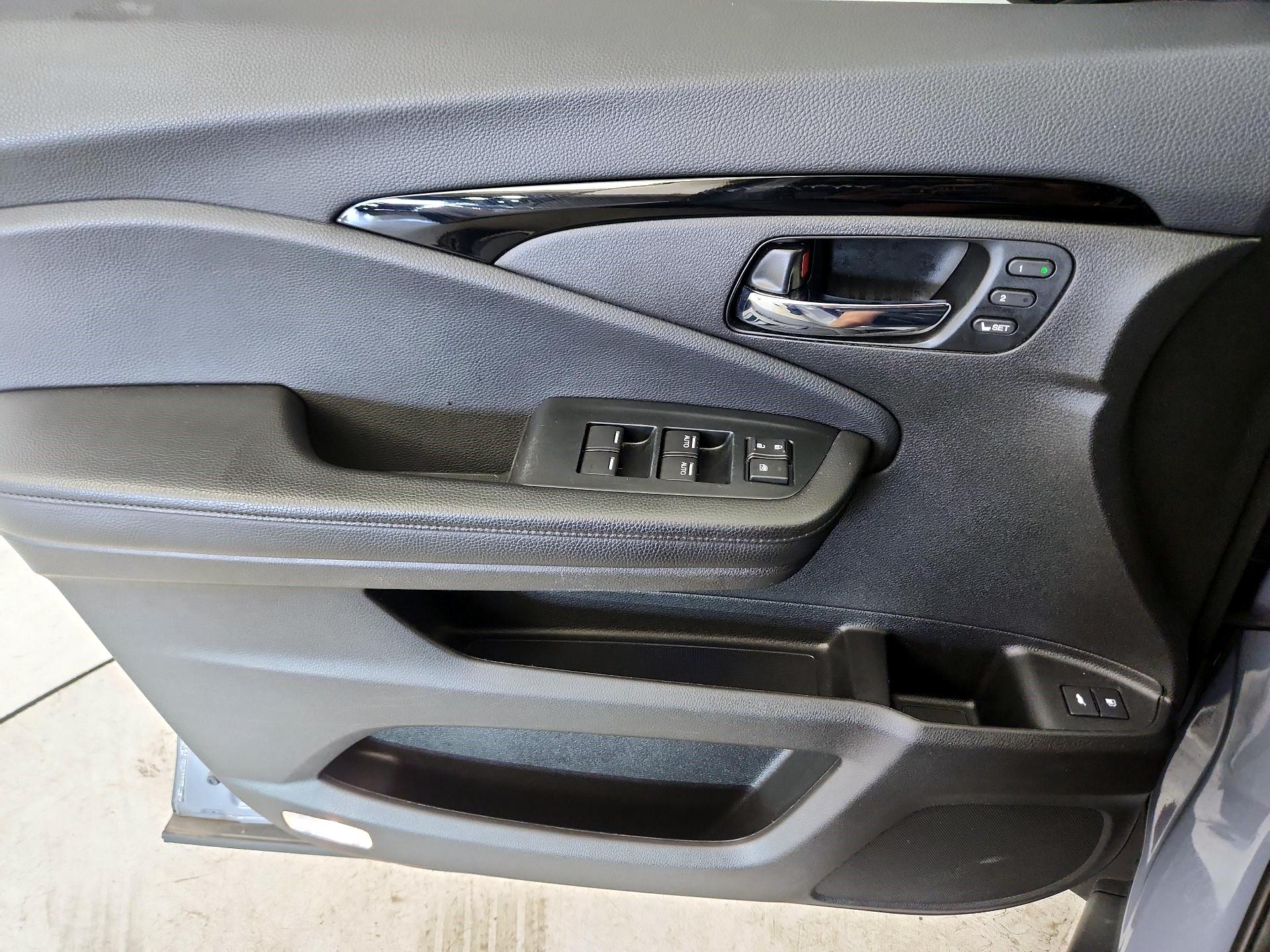Thumbnail: 2022 Honda Pilot - 12