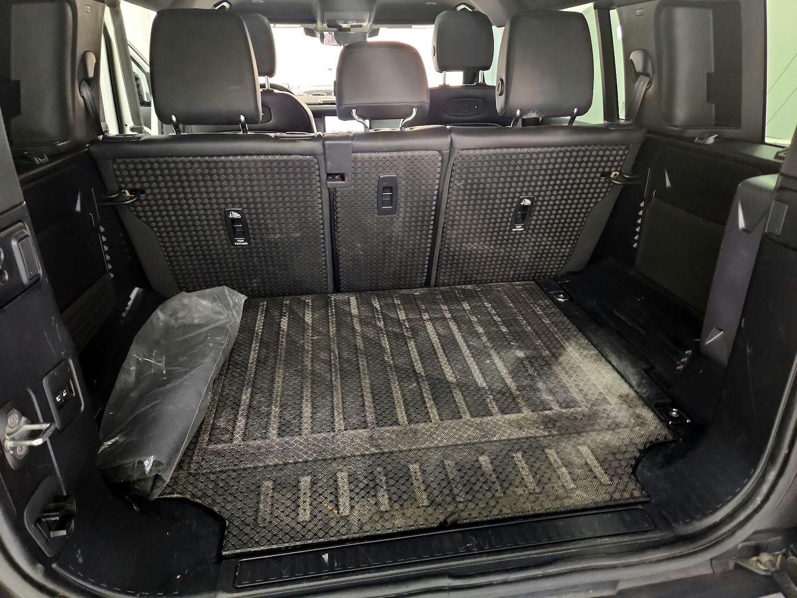 2022 Land Rover Defender SE - Photo 22