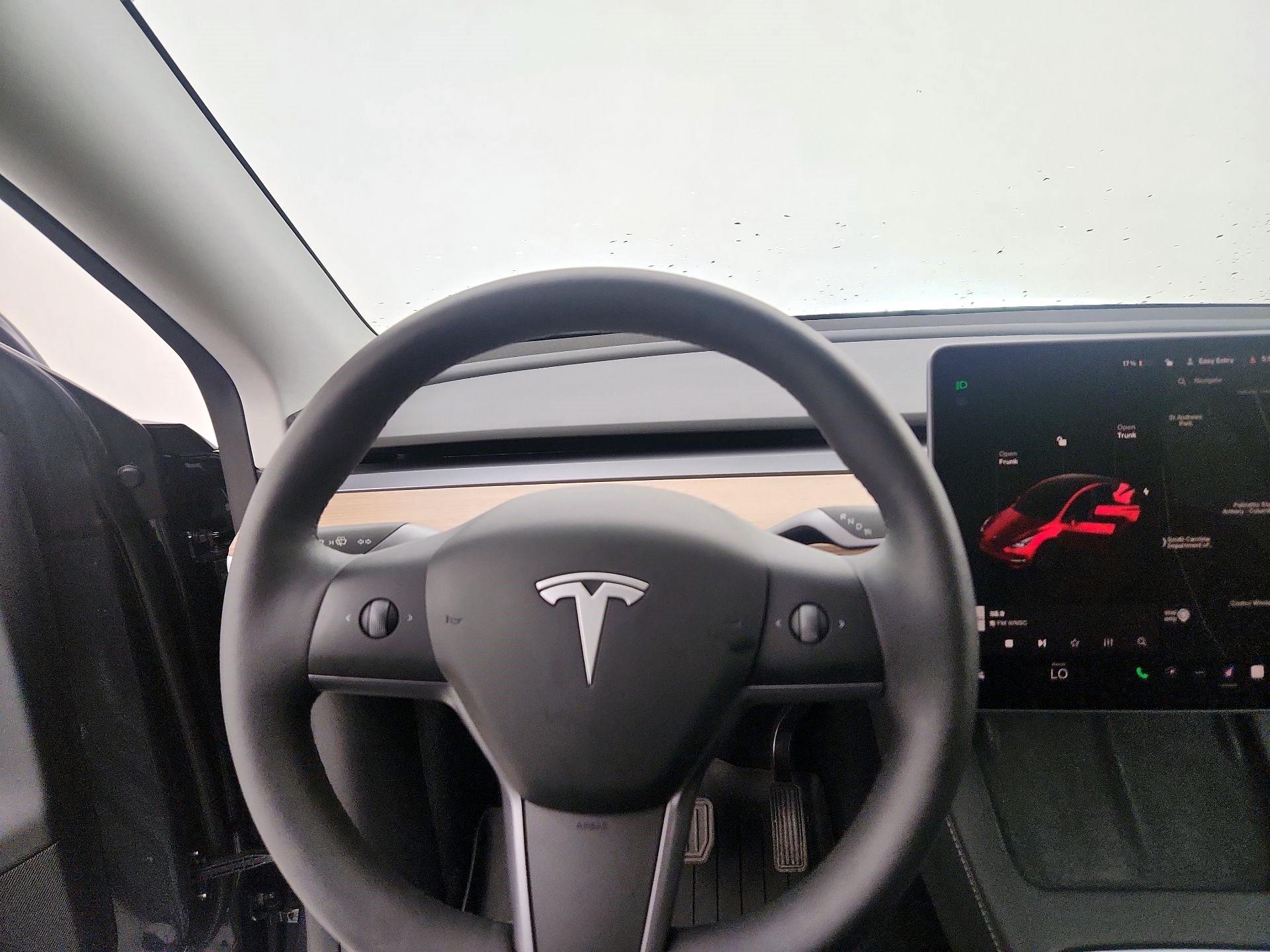 Thumbnail: 2025 Tesla Model Y - 10