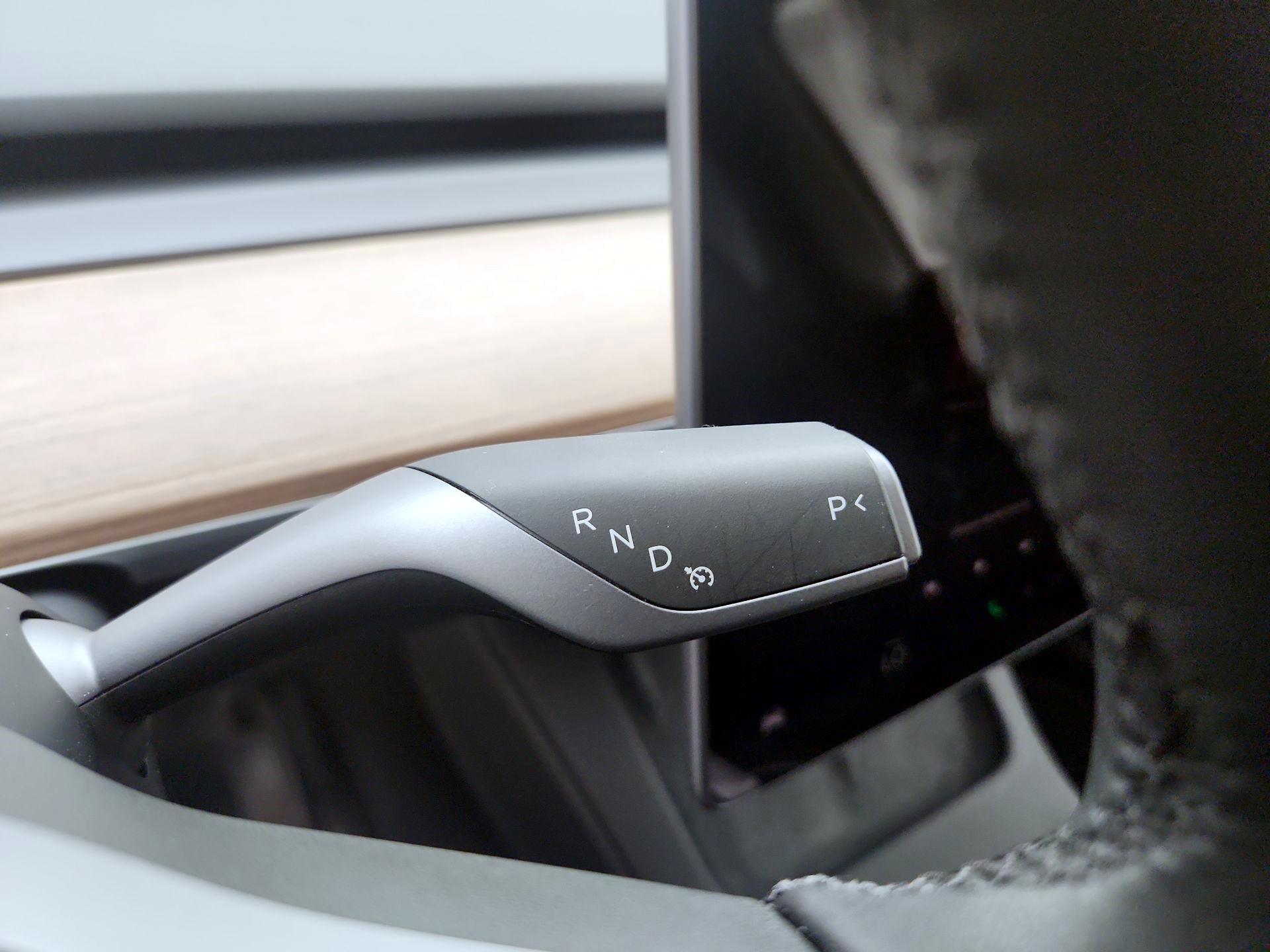 Thumbnail: 2025 Tesla Model Y - 18