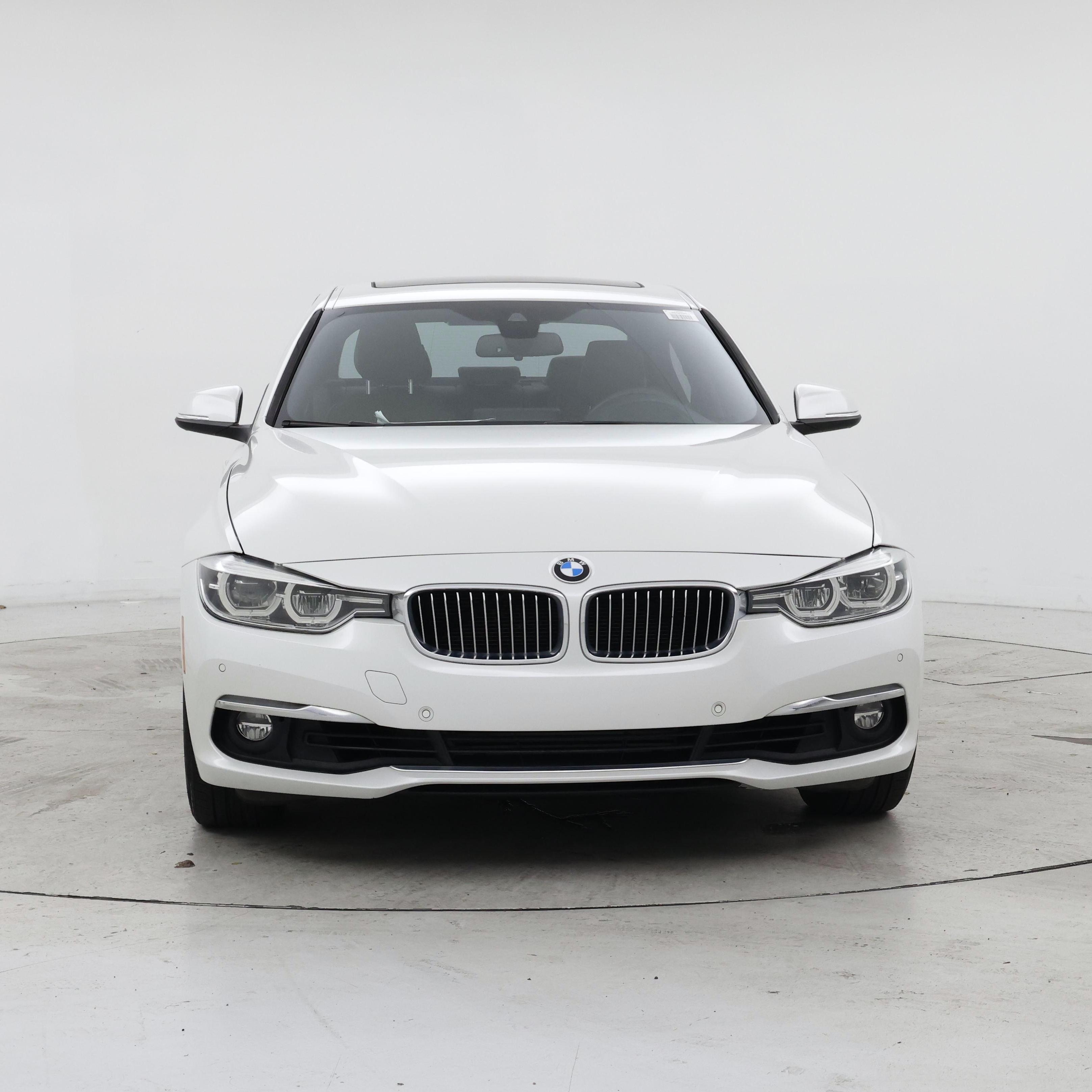 Thumbnail: 2016 BMW 3 Series - 5
