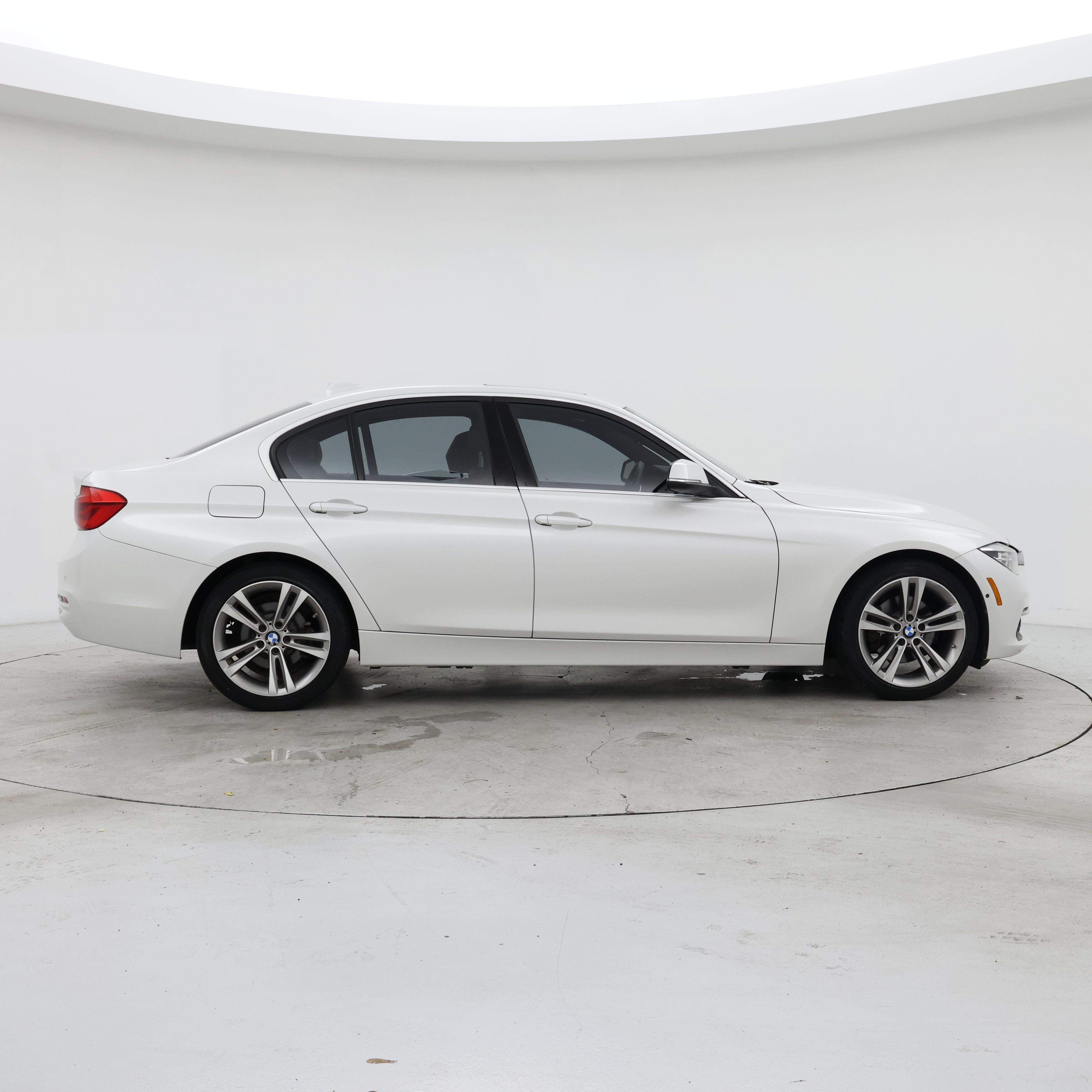Thumbnail: 2016 BMW 3 Series - 7
