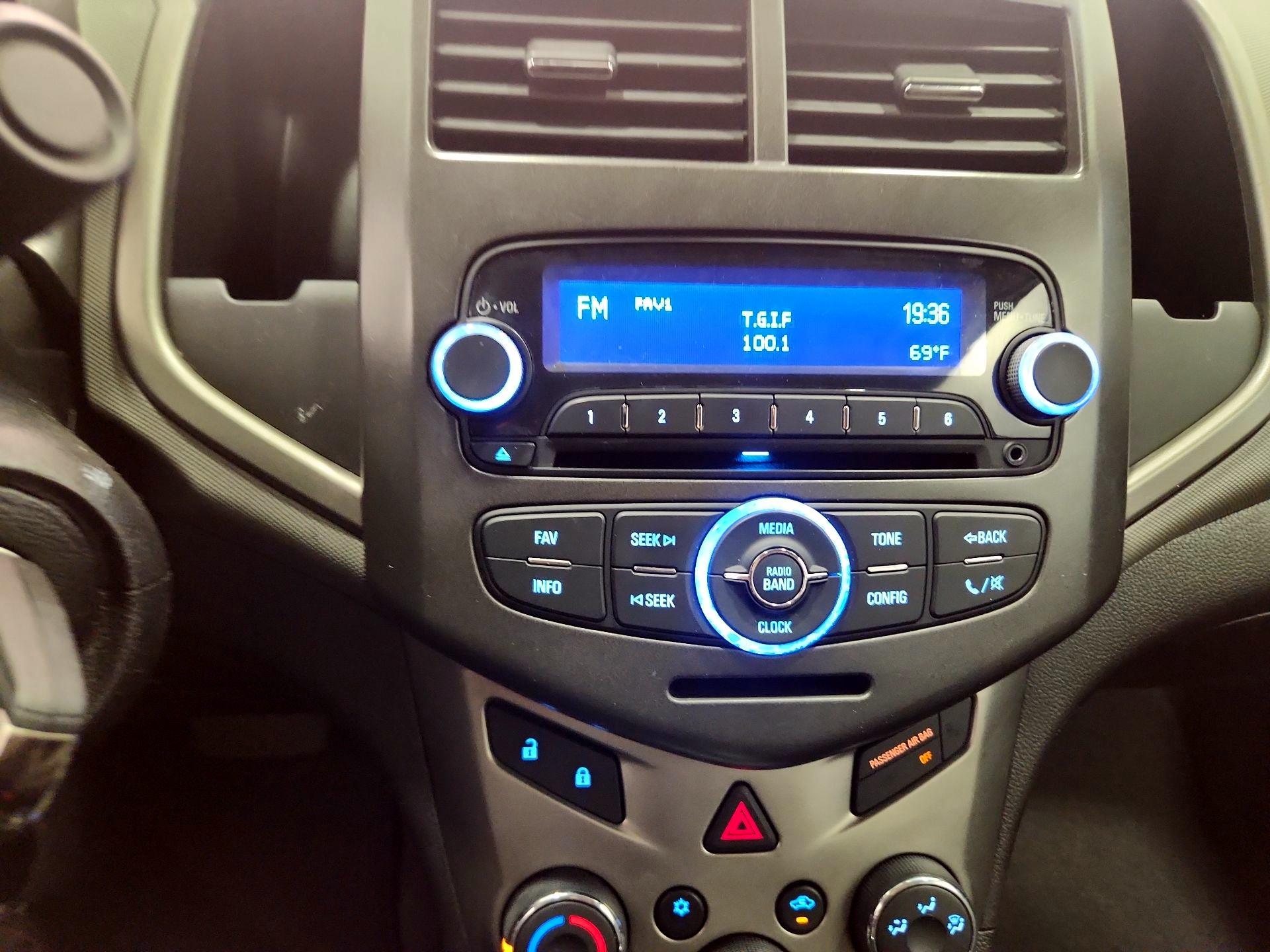 Thumbnail: 2014 Chevrolet Sonic - 14
