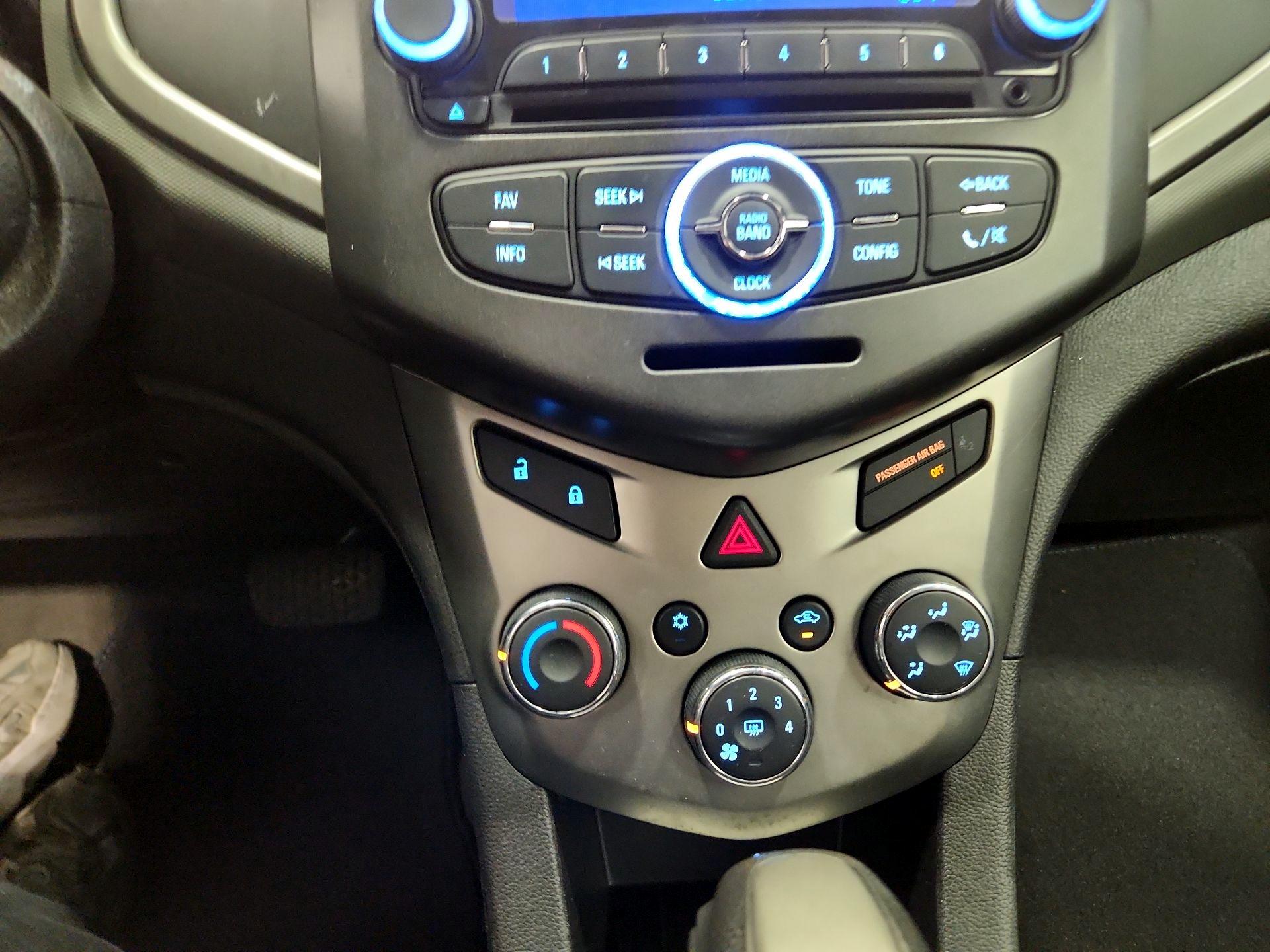 Thumbnail: 2014 Chevrolet Sonic - 15
