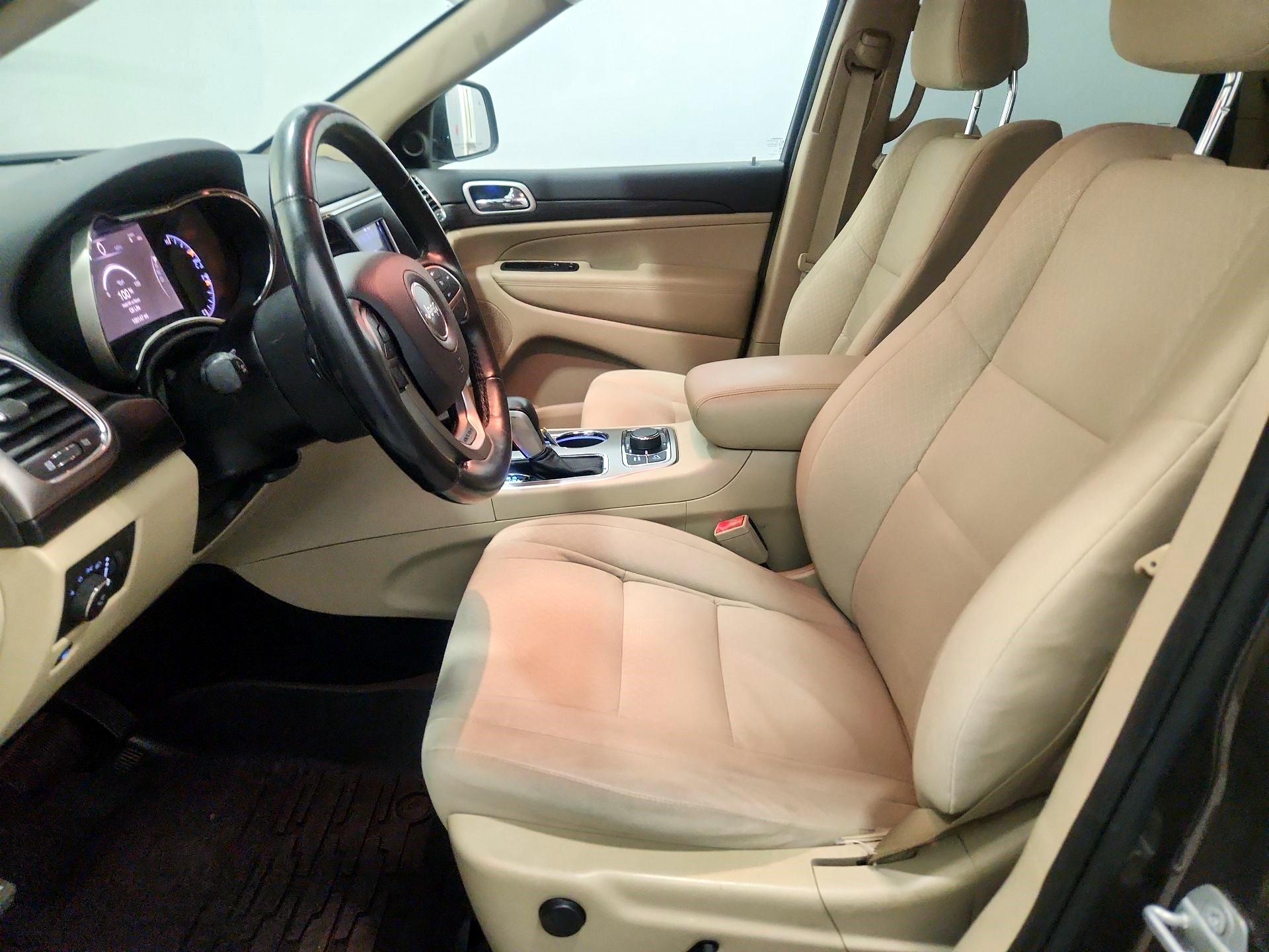 Thumbnail: 2019 Jeep Grand Cherokee - 11