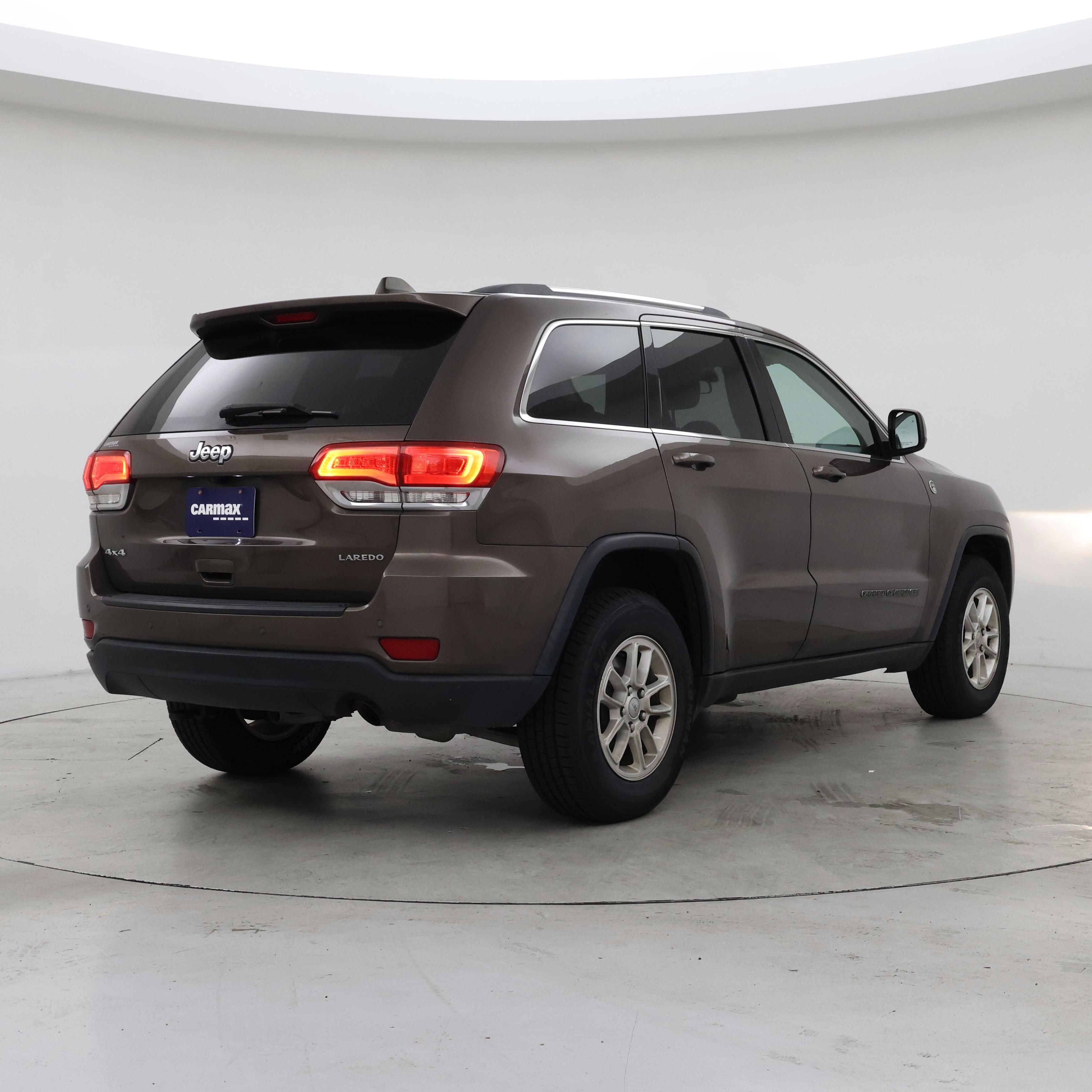 Thumbnail: 2019 Jeep Grand Cherokee - 8