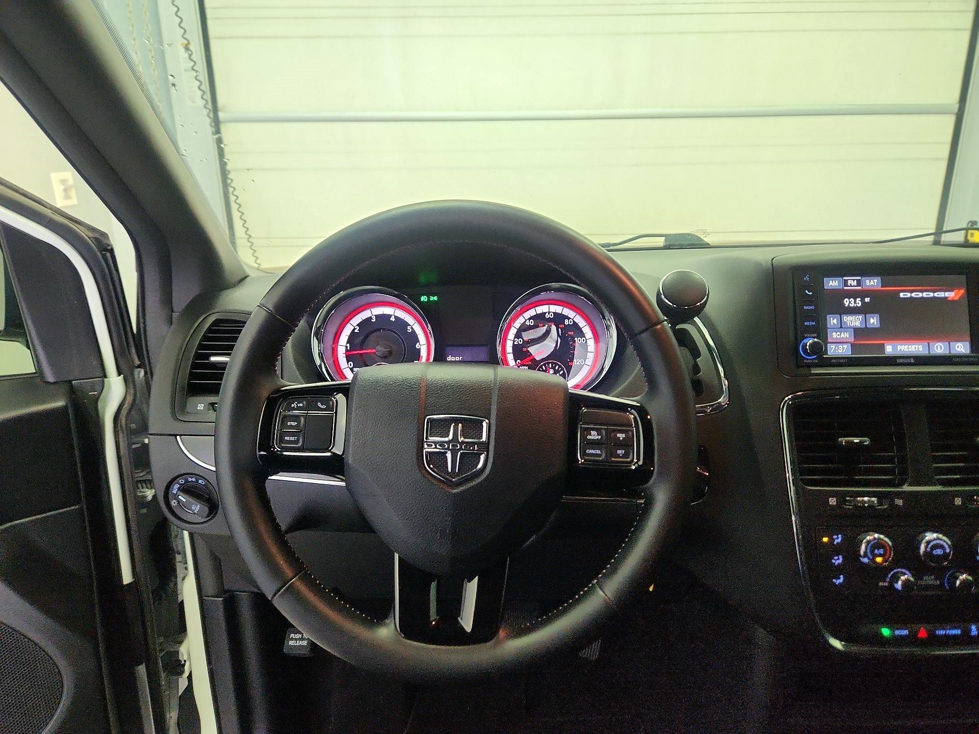 Thumbnail: 2019 Dodge Grand Caravan - 10