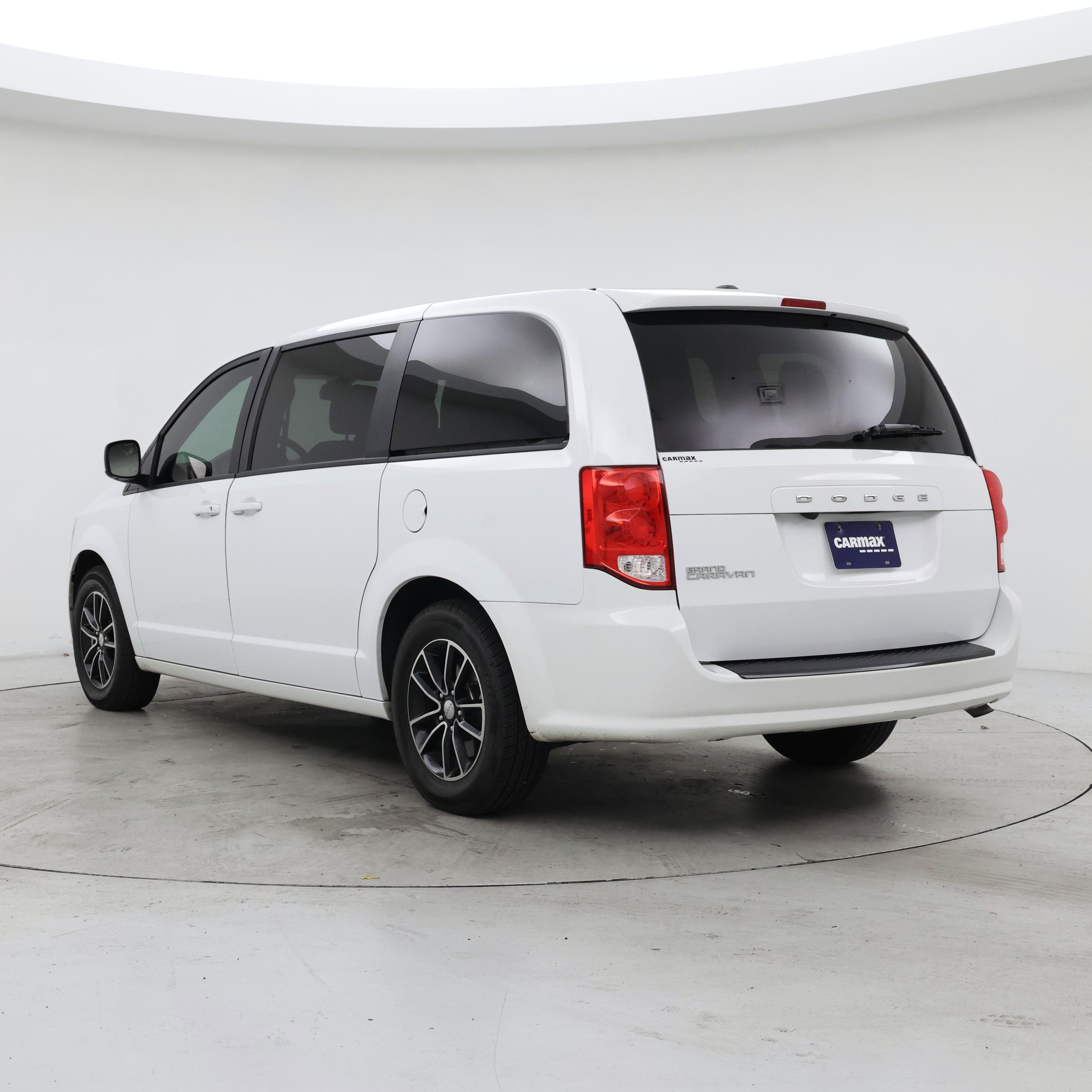 Thumbnail: 2019 Dodge Grand Caravan - 2