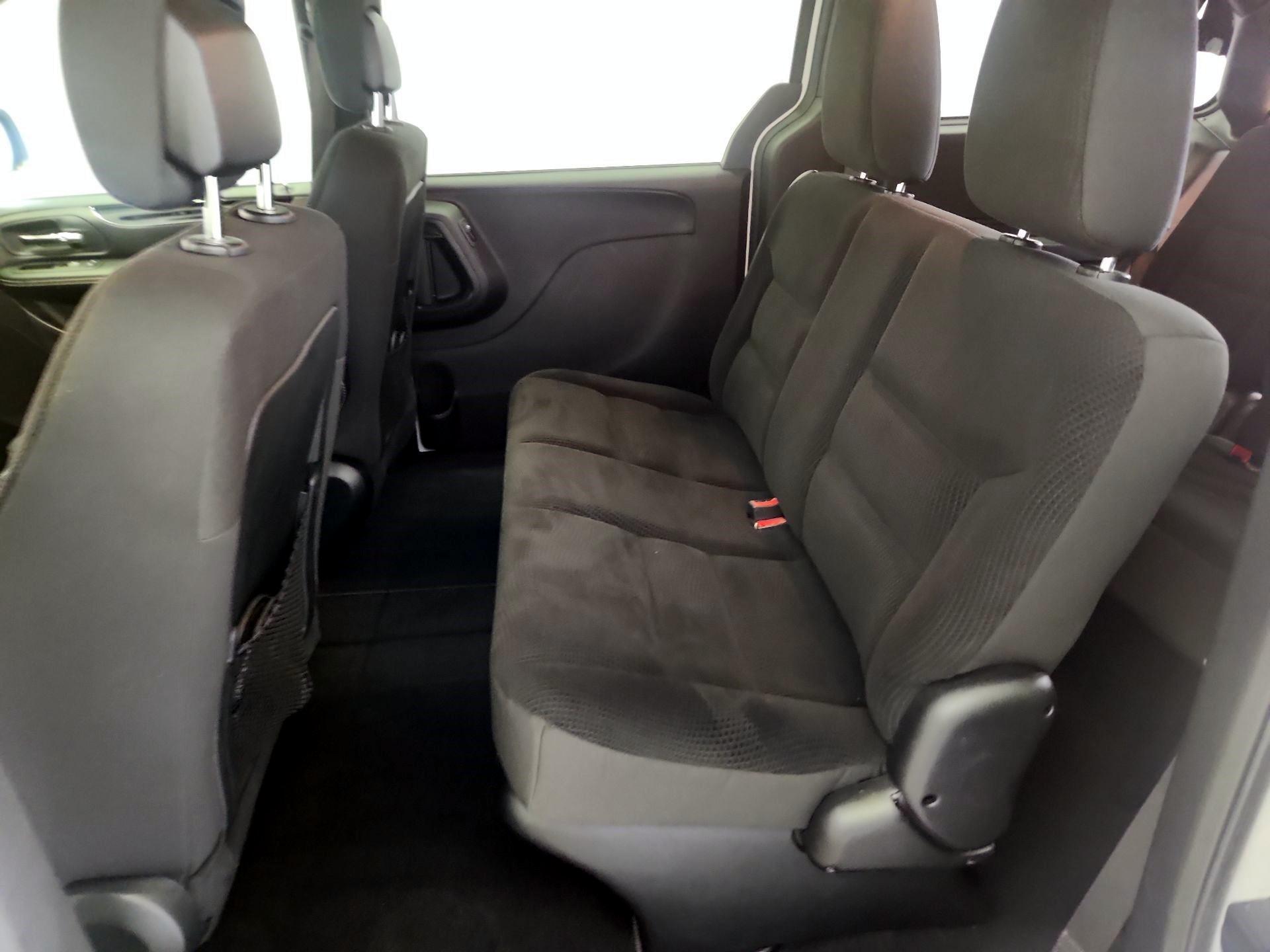 Thumbnail: 2019 Dodge Grand Caravan - 19