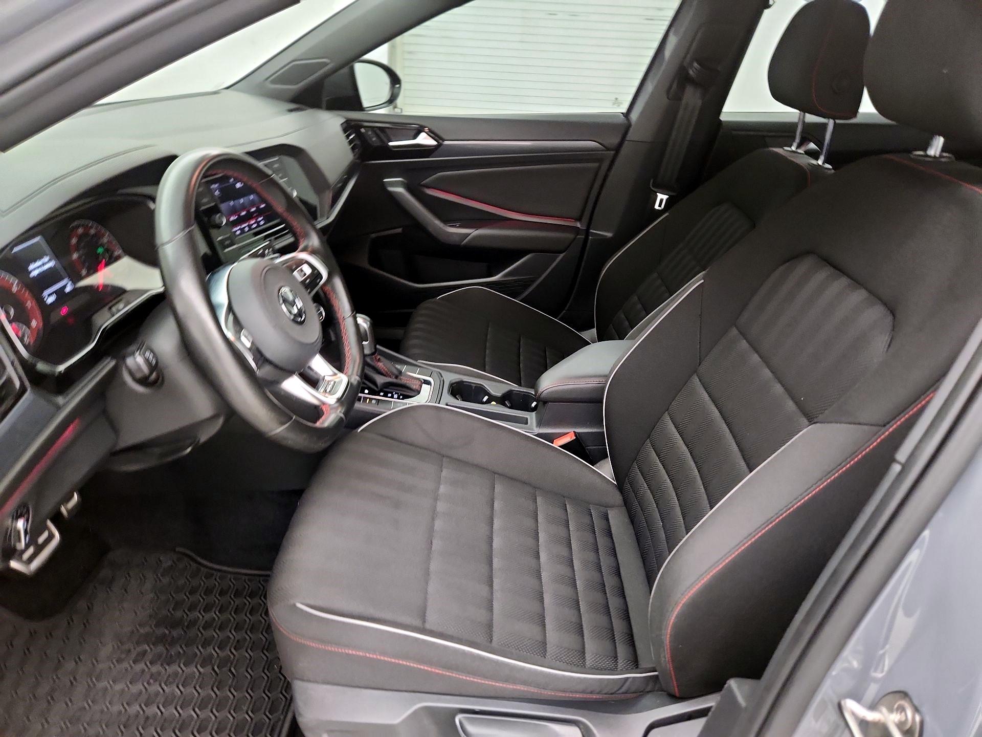 Thumbnail: 2021 Volkswagen Jetta - 11
