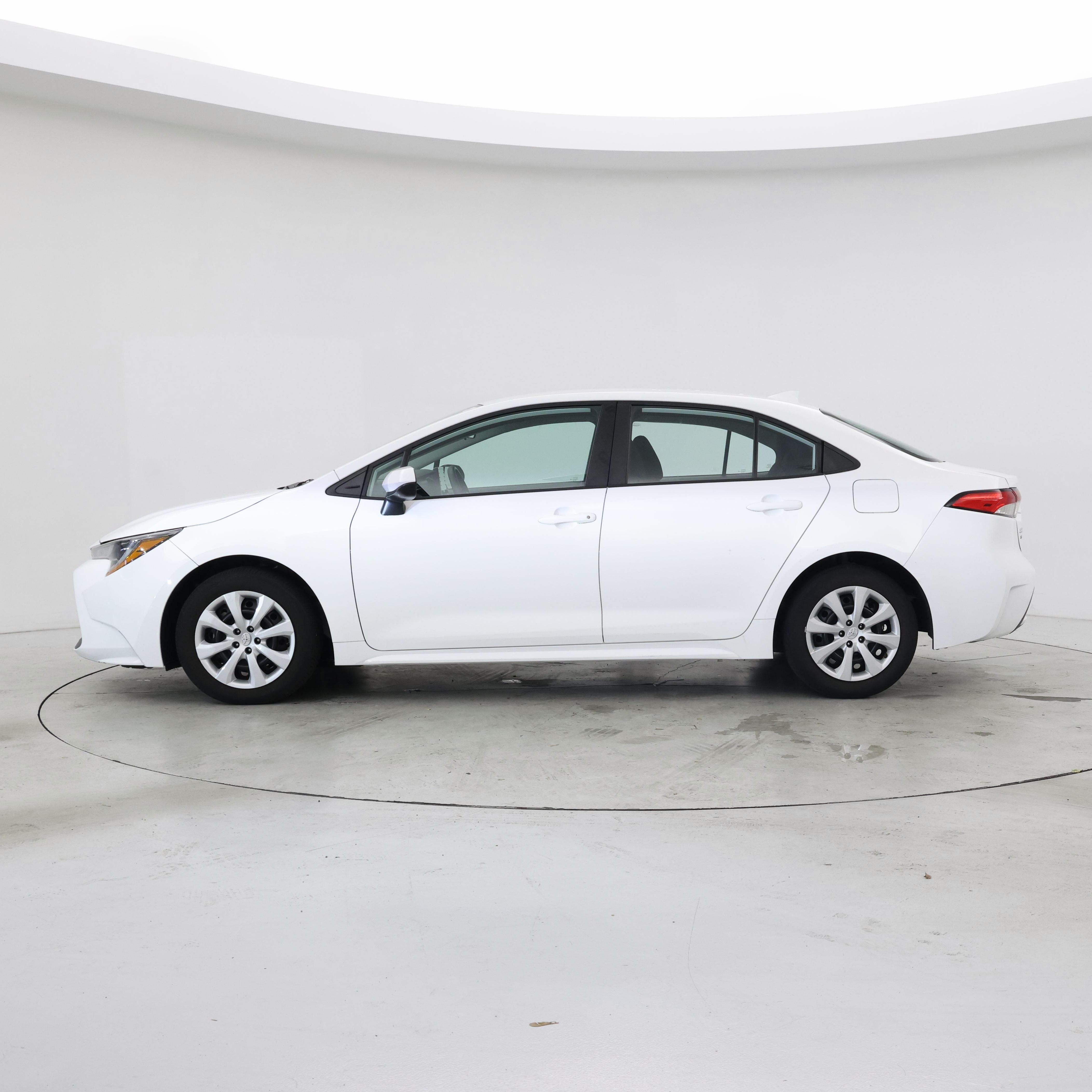 Thumbnail: 2022 Toyota Corolla - 3
