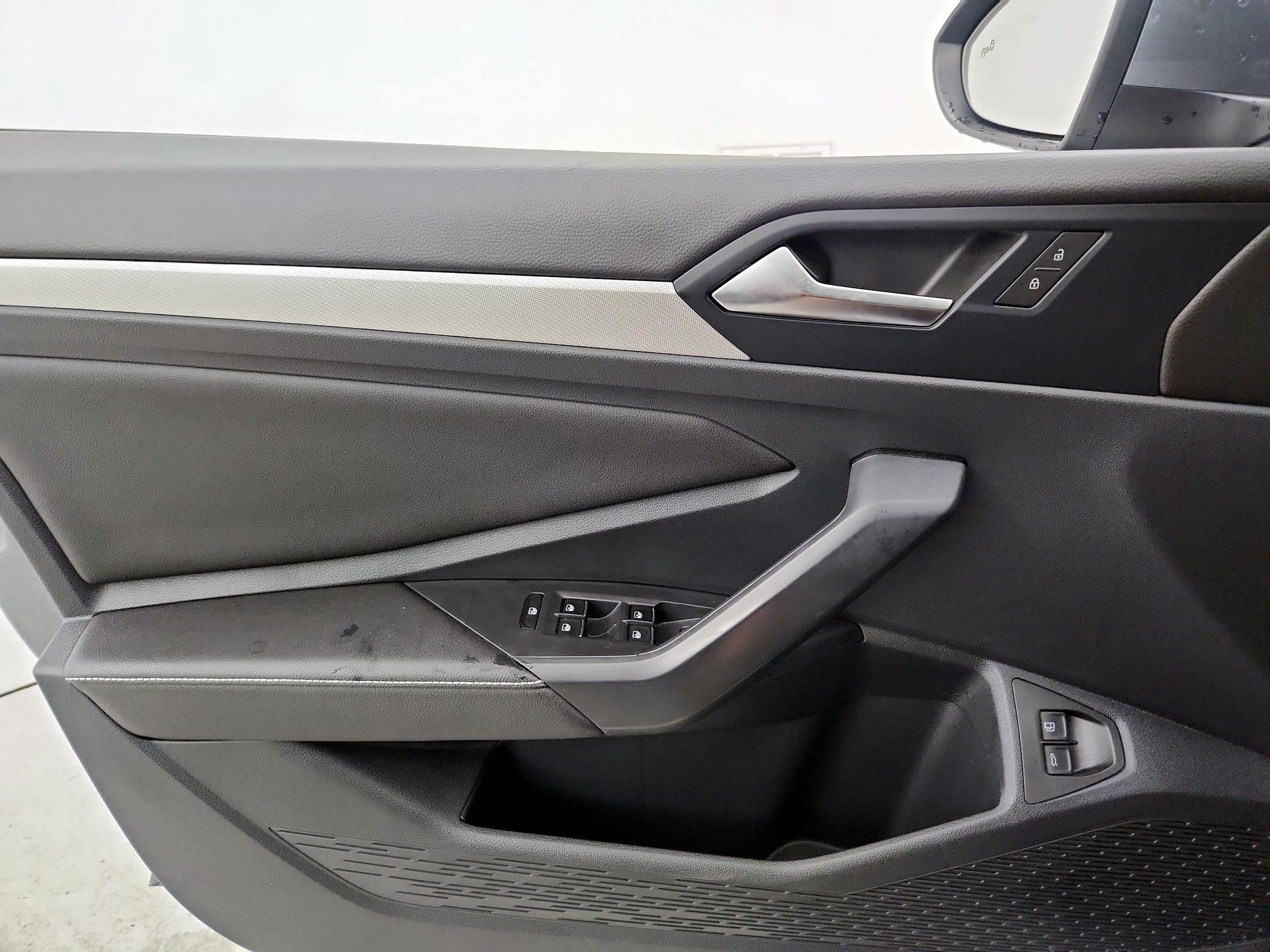 Thumbnail: 2024 Volkswagen Jetta - 12