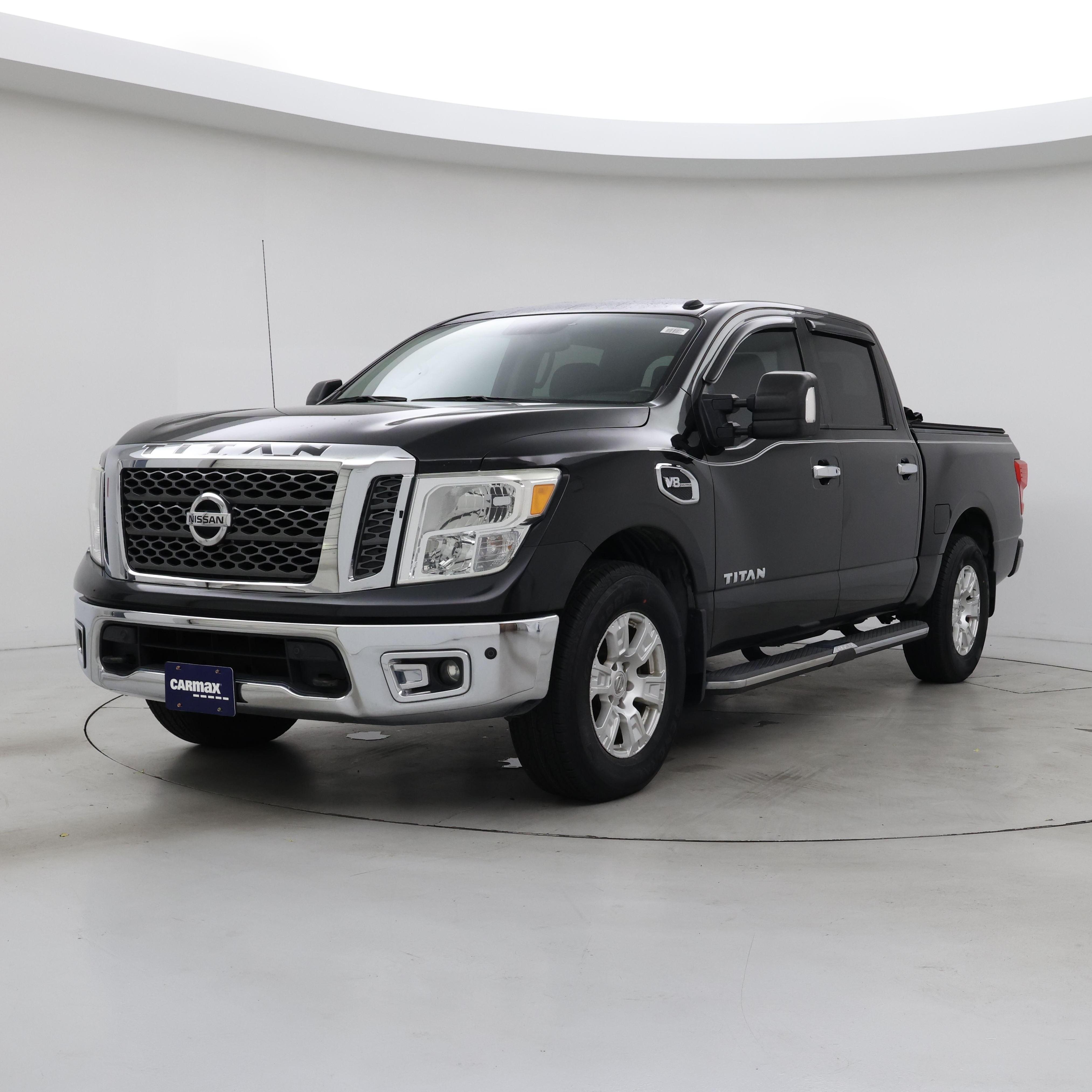 Thumbnail: 2017 Nissan Titan - 4