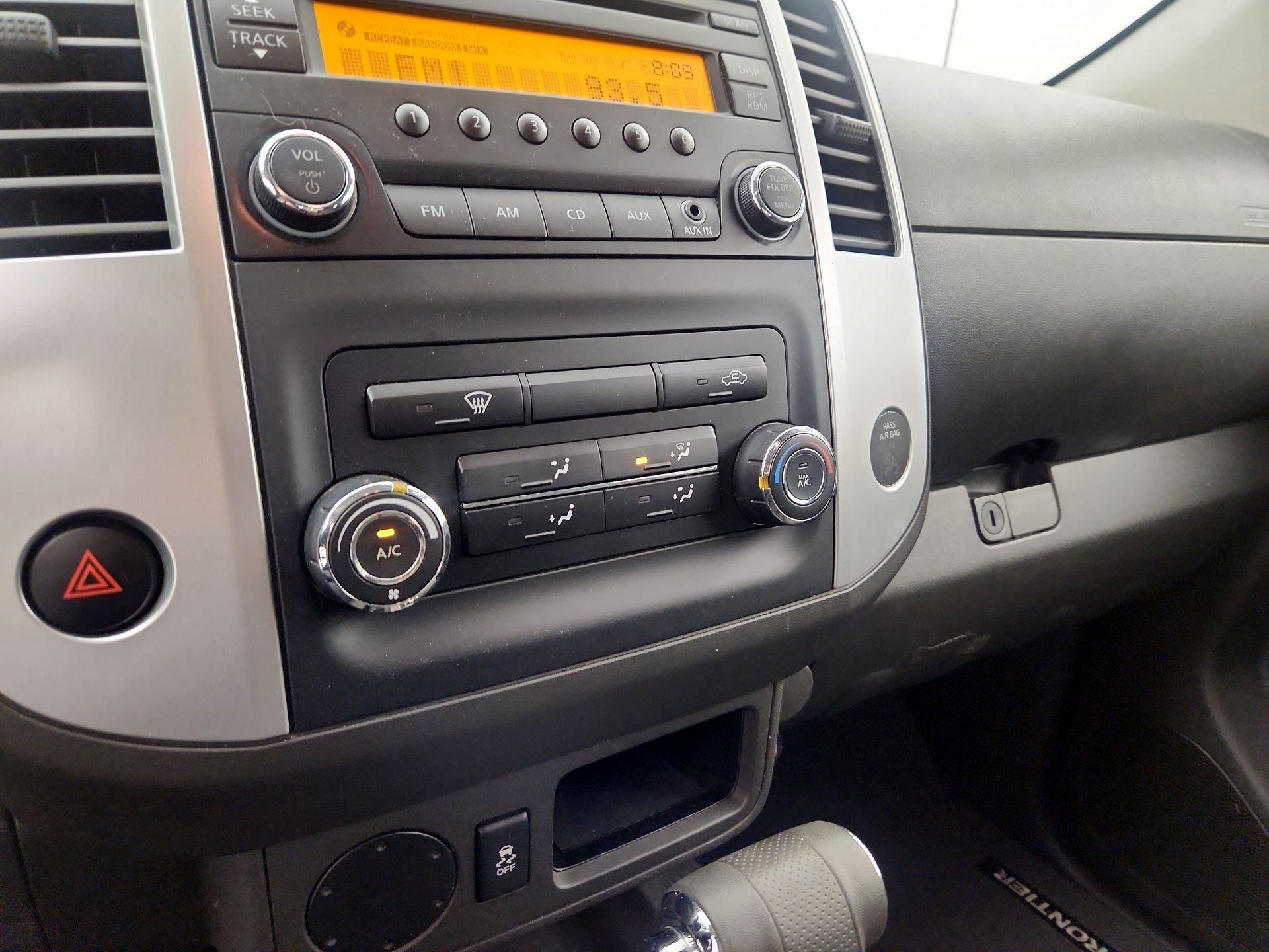 Thumbnail: 2015 Nissan Frontier - 15