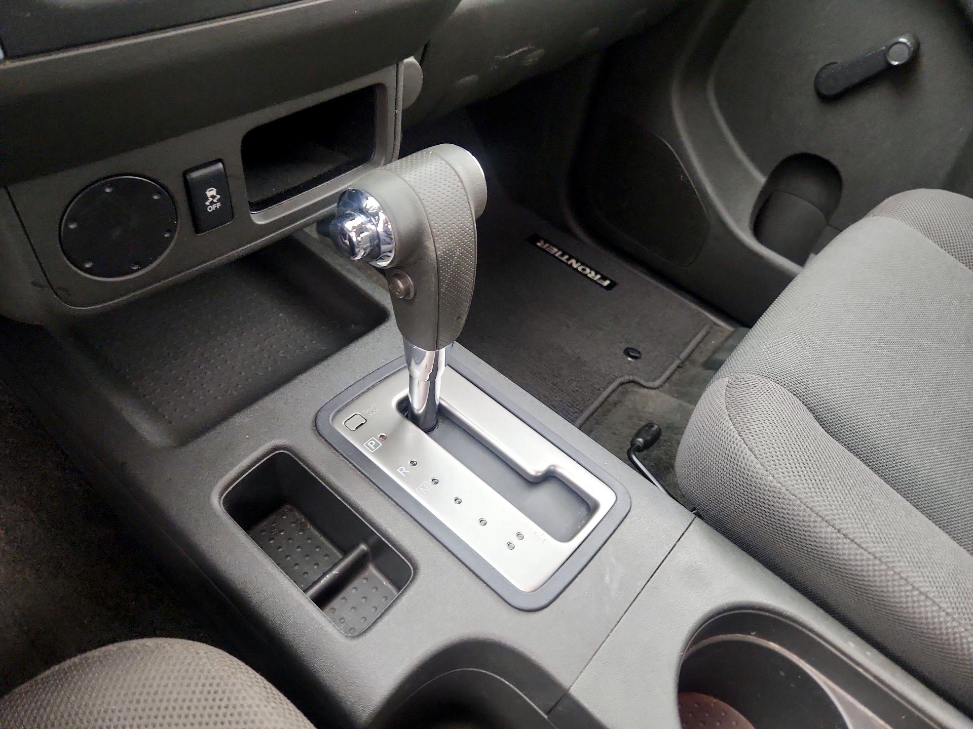Thumbnail: 2015 Nissan Frontier - 16