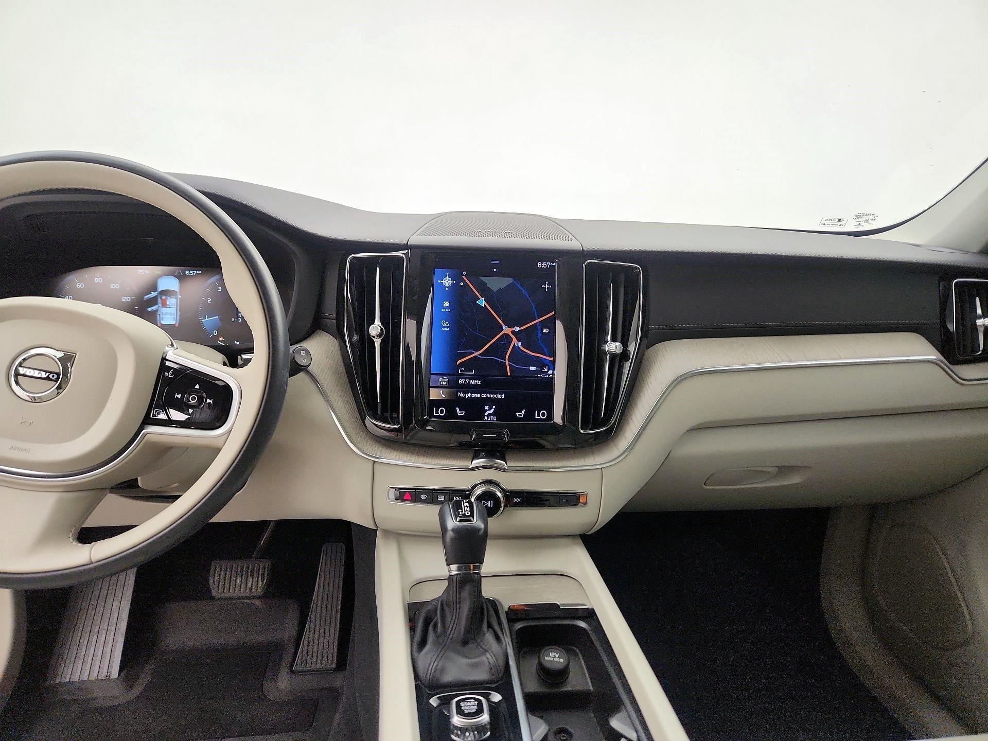 Thumbnail: 2021 Volvo XC60 - 9