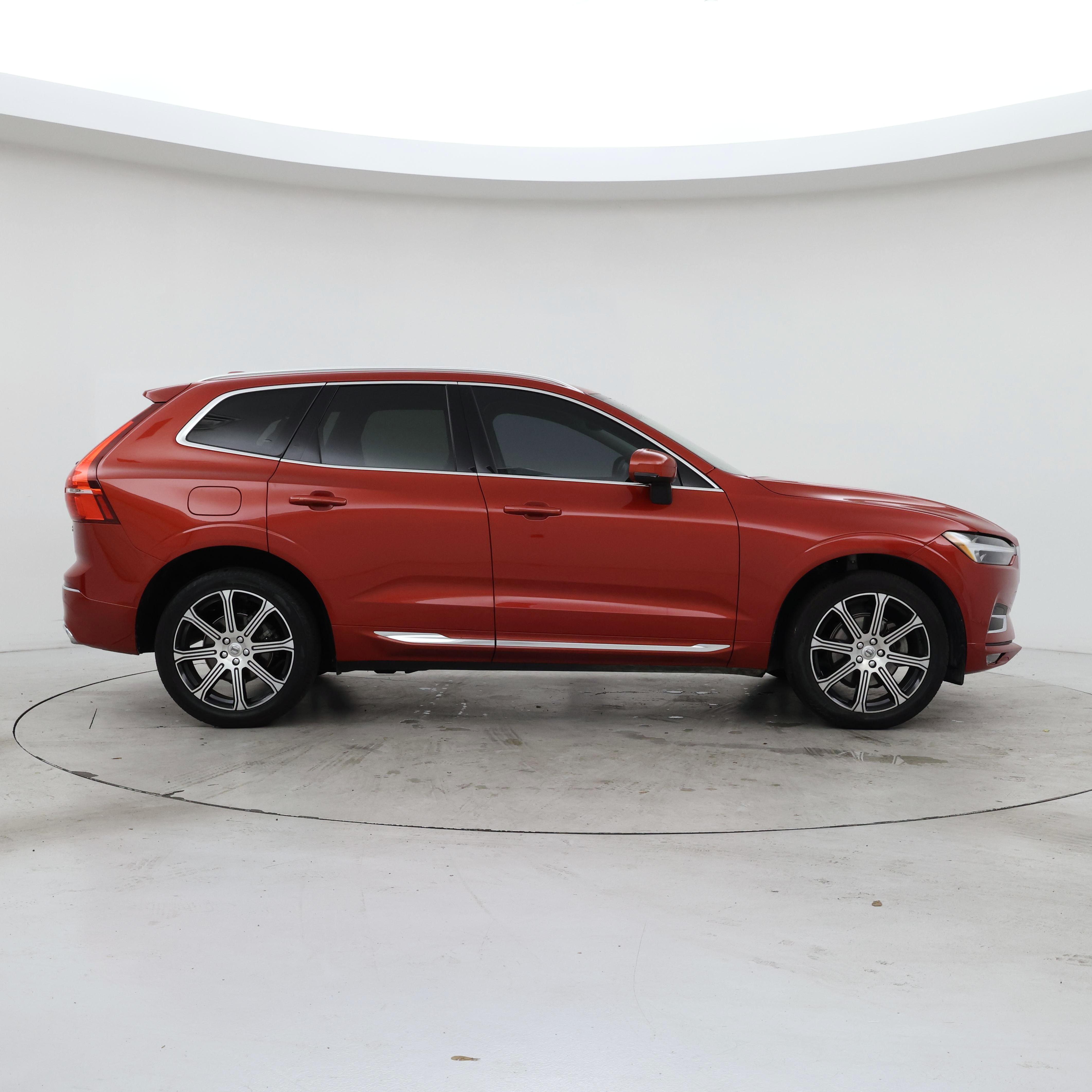 Thumbnail: 2021 Volvo XC60 - 7