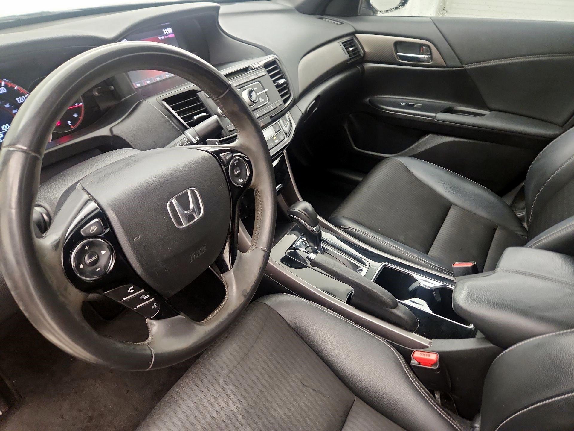 Thumbnail: 2017 Honda Accord - 11