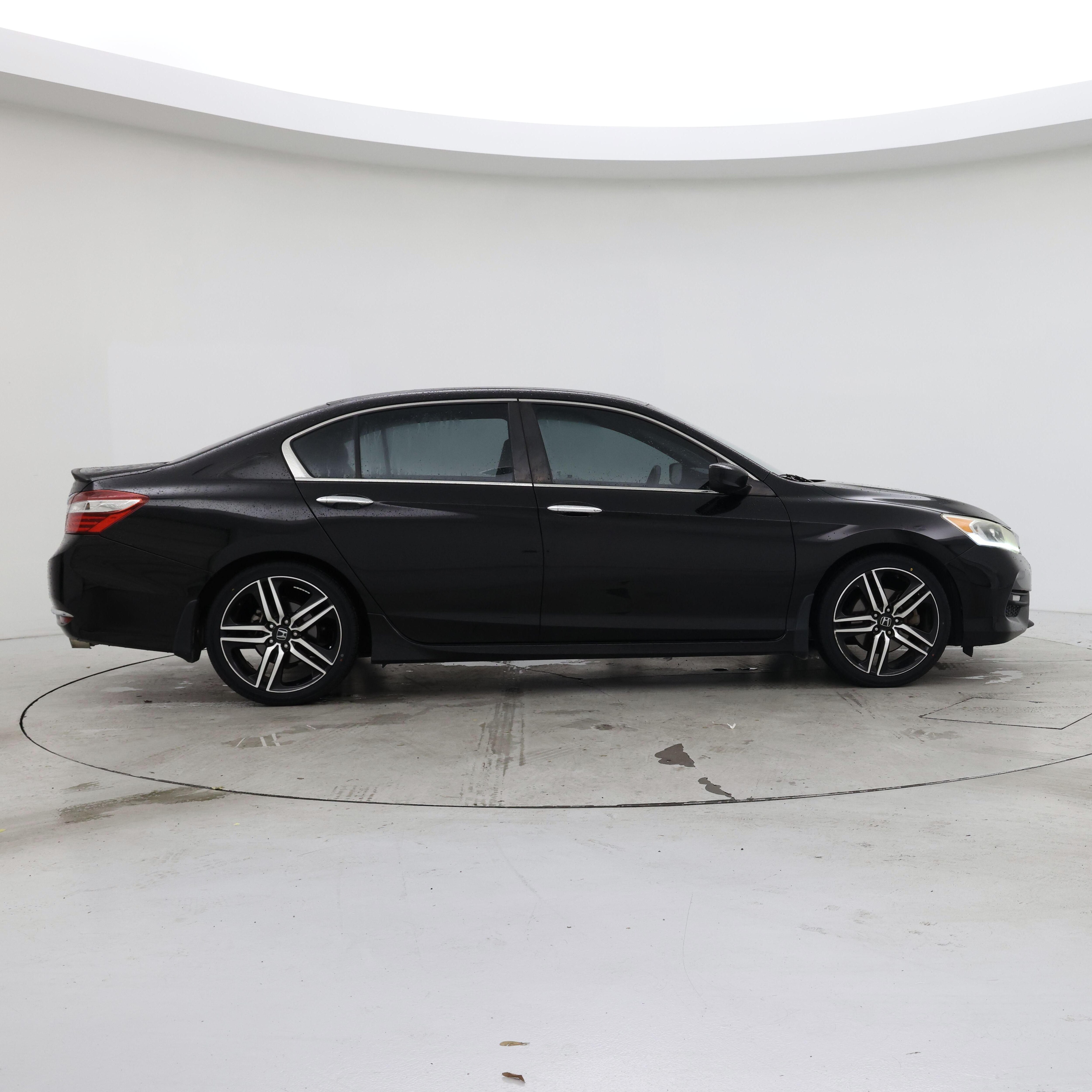 Thumbnail: 2017 Honda Accord - 7