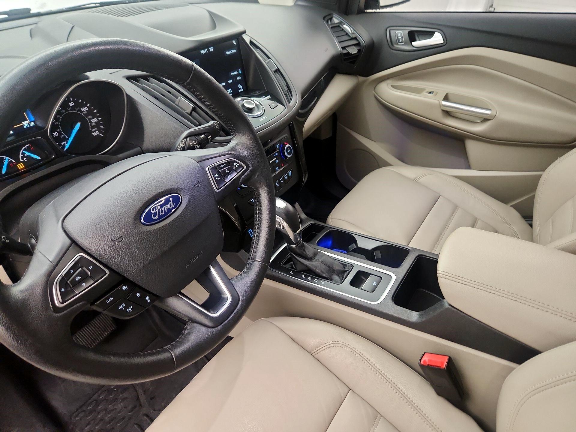 Thumbnail: 2019 Ford Escape - 11
