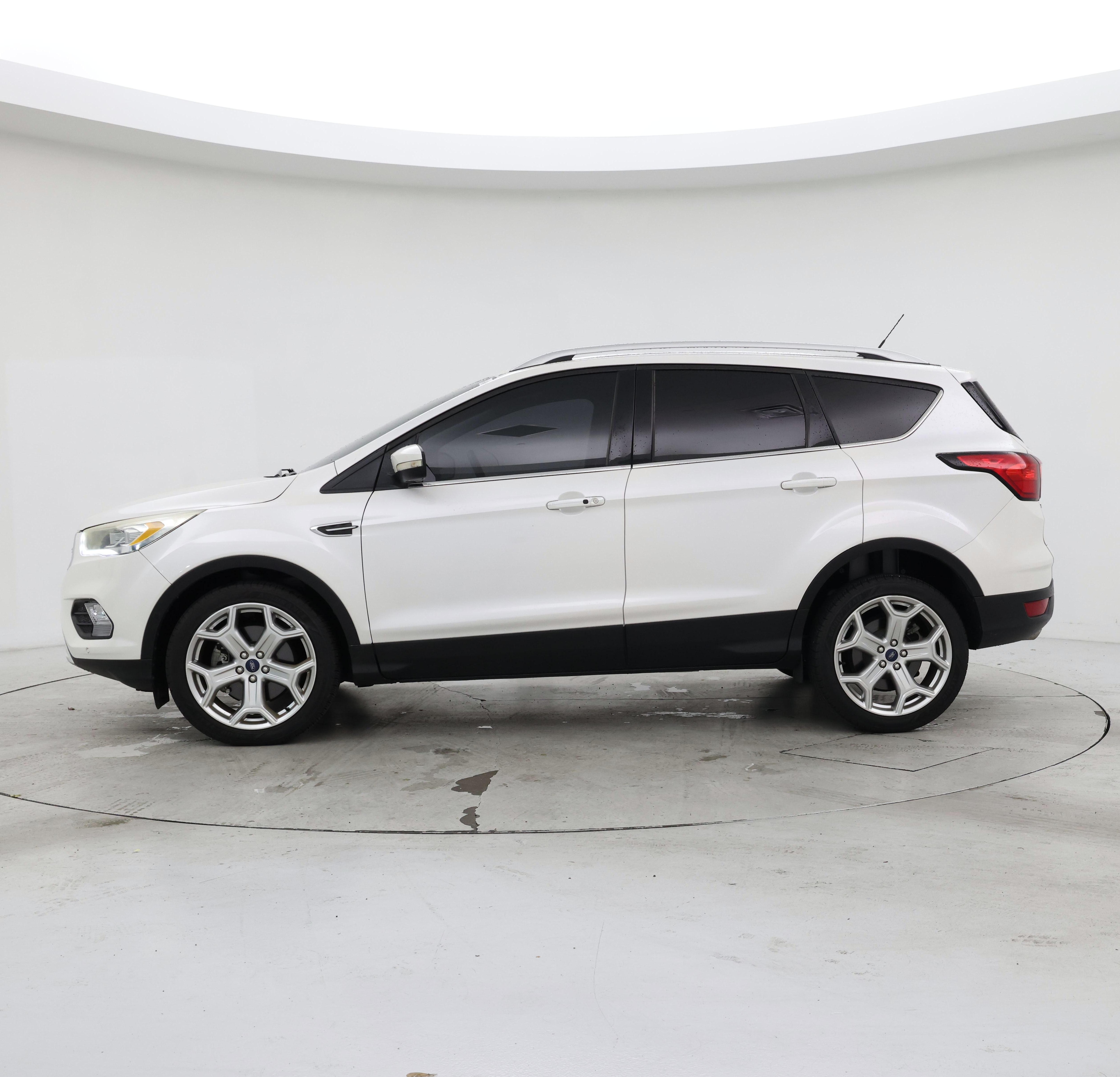 Thumbnail: 2019 Ford Escape - 3