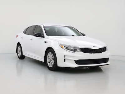 White 2016 Kia Optima LX