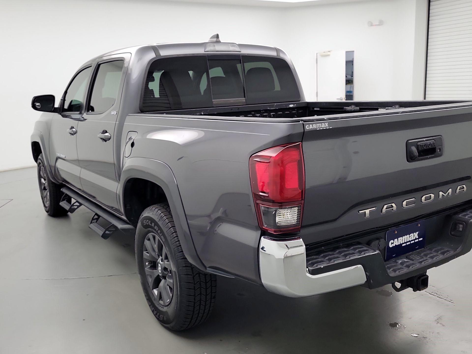 Thumbnail: 2021 Toyota Tacoma - 7