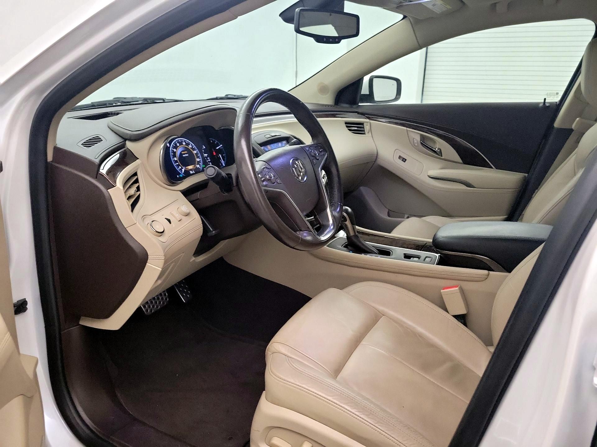 Thumbnail: 2016 Buick LaCrosse - 9