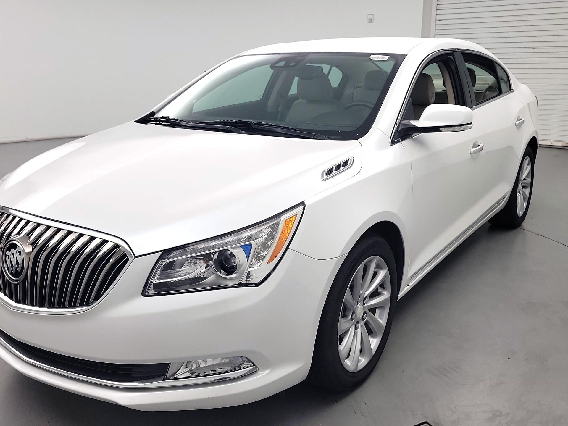Thumbnail: 2016 Buick LaCrosse - 3