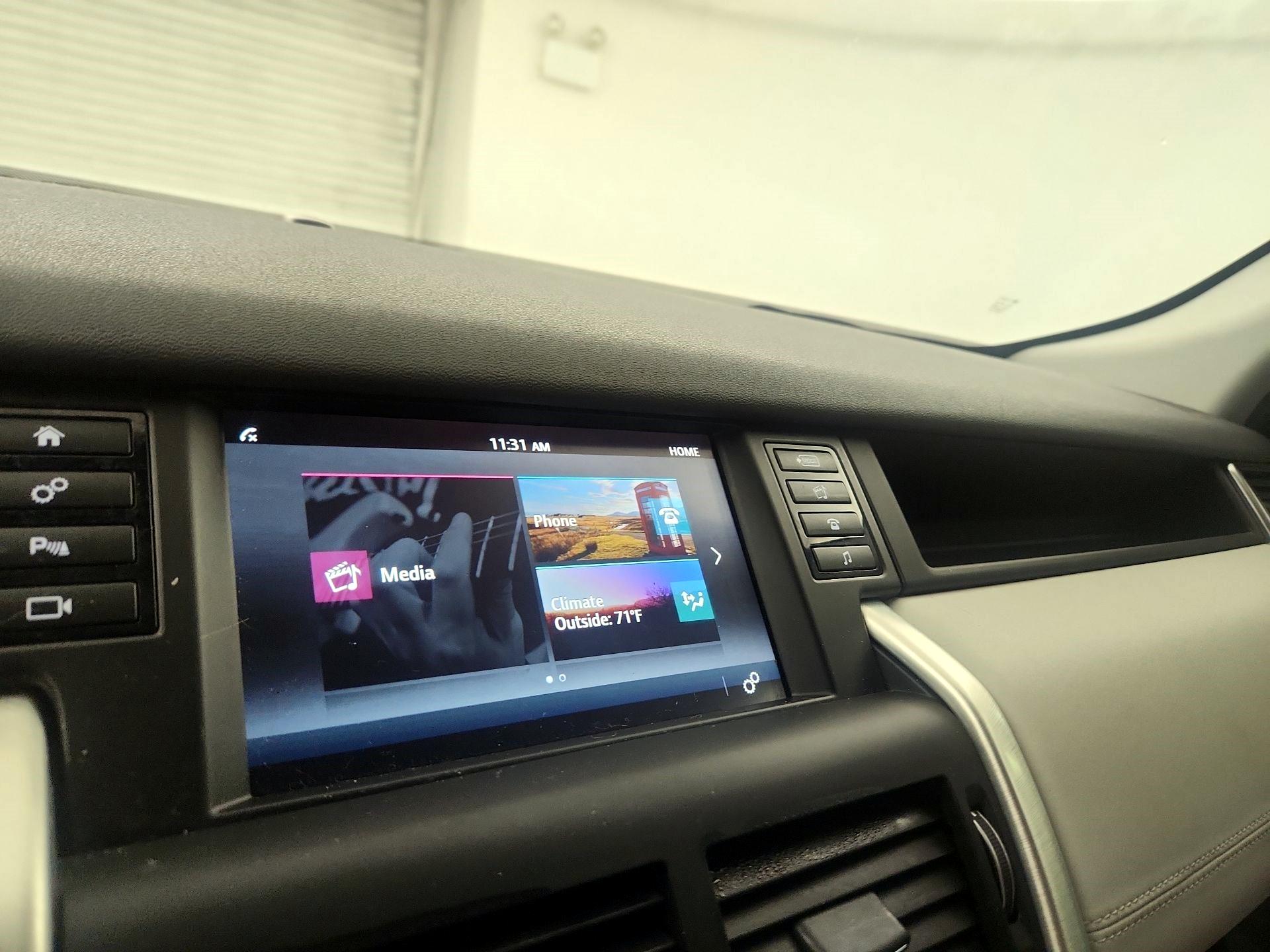 Thumbnail: 2019 Land Rover Discovery Sport - 13